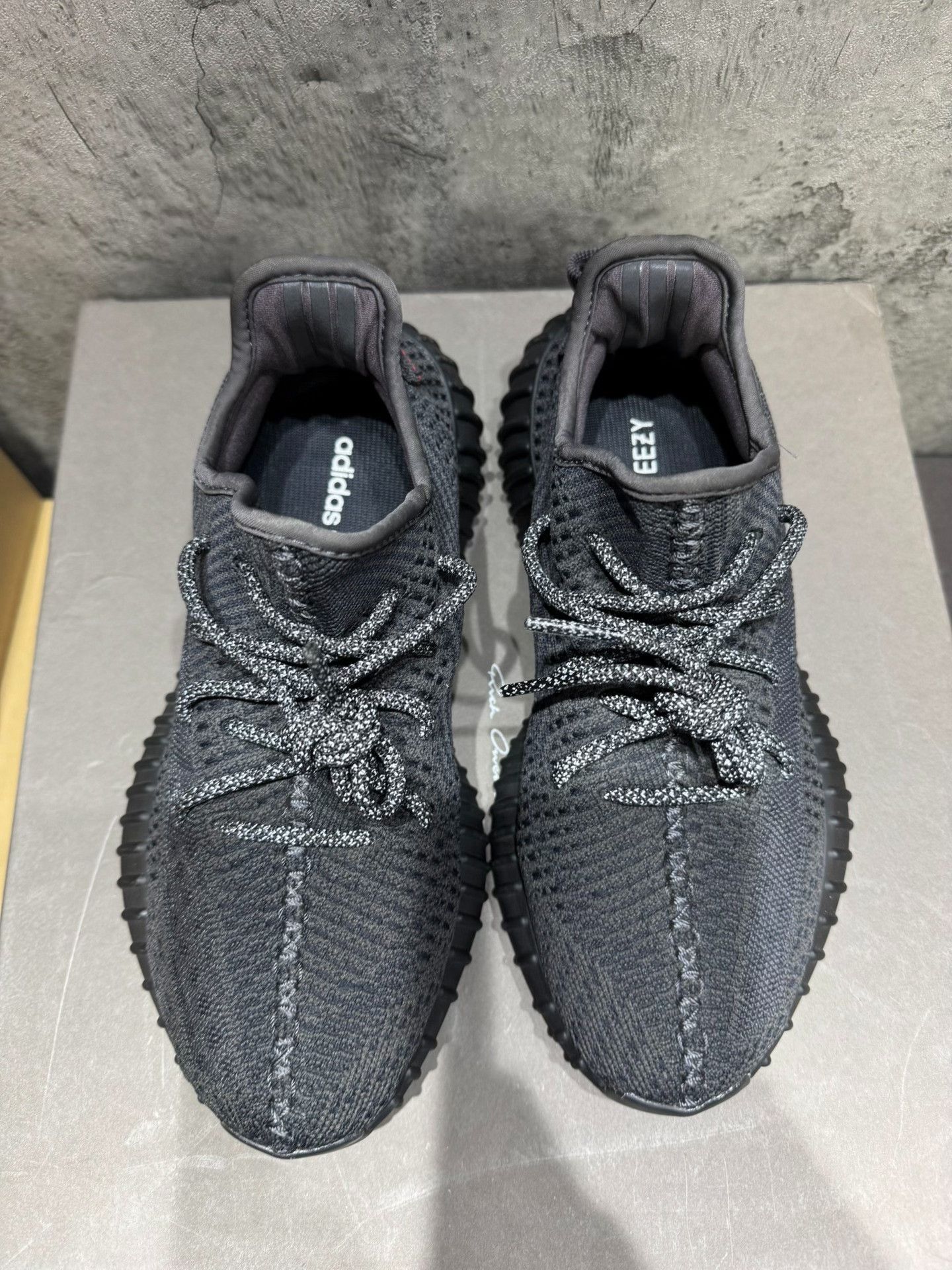 Adidas Adidas YEEZY350 Black Lowtop Sneakers 40 Men Size US 7.5 / EU 40-41 - 1 Thumbnail