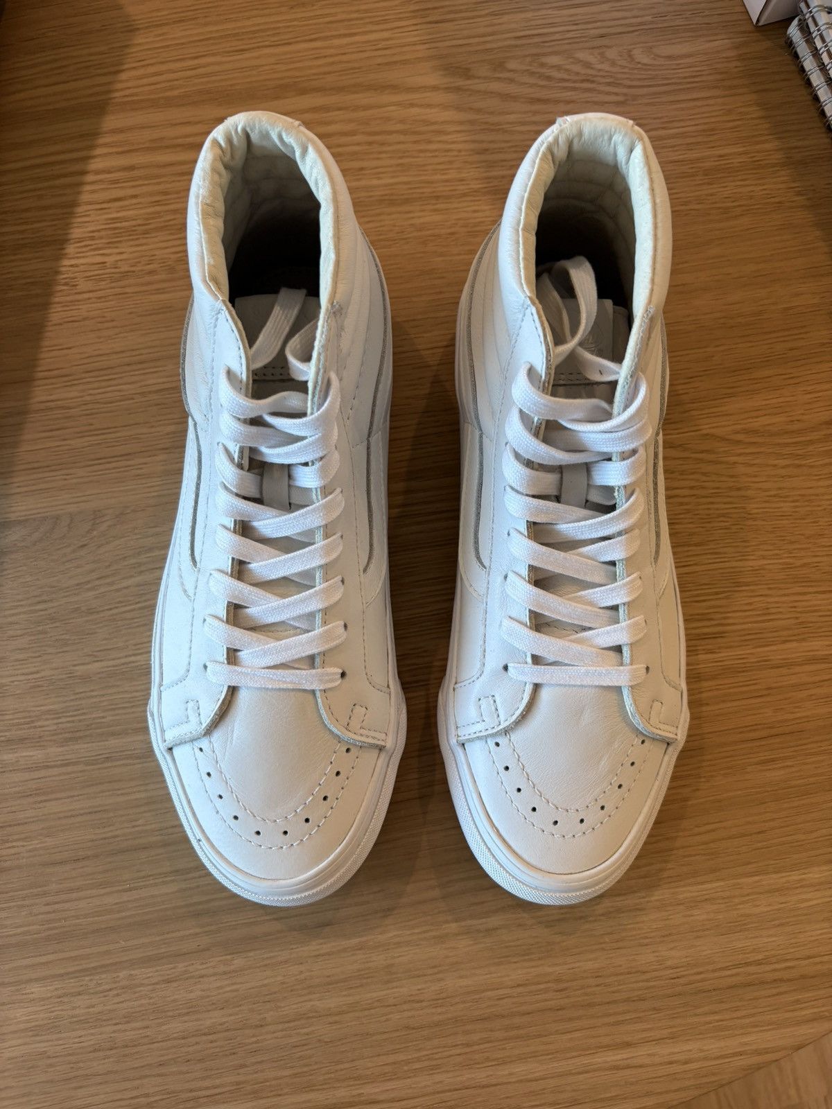 Vans Vans Vault LX High Top White Sneaker Size US 8 / EU 41 - 1 Thumbnail