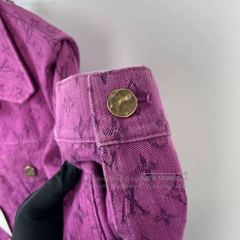 Louis Vuitton Louis Vuitton Full logo jacket Size US S / EU 44-46 / 1 - 4 Thumbnail