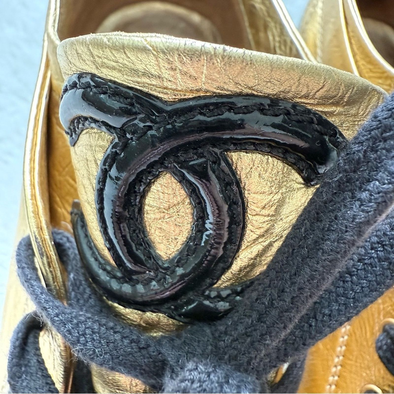 Chanel CHANEL women gold sneakers size 38,5 EU Authentic Size US 8.5 / IT 38.5 - 3 Thumbnail