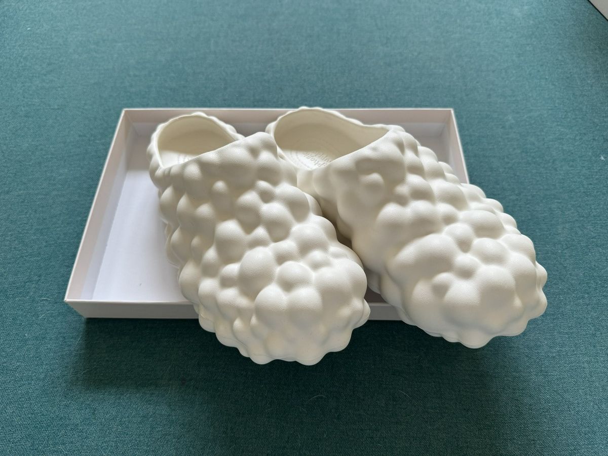 Other Euphoric Supply Cloud Slipper Size US 10 / EU 43 - 1 Thumbnail