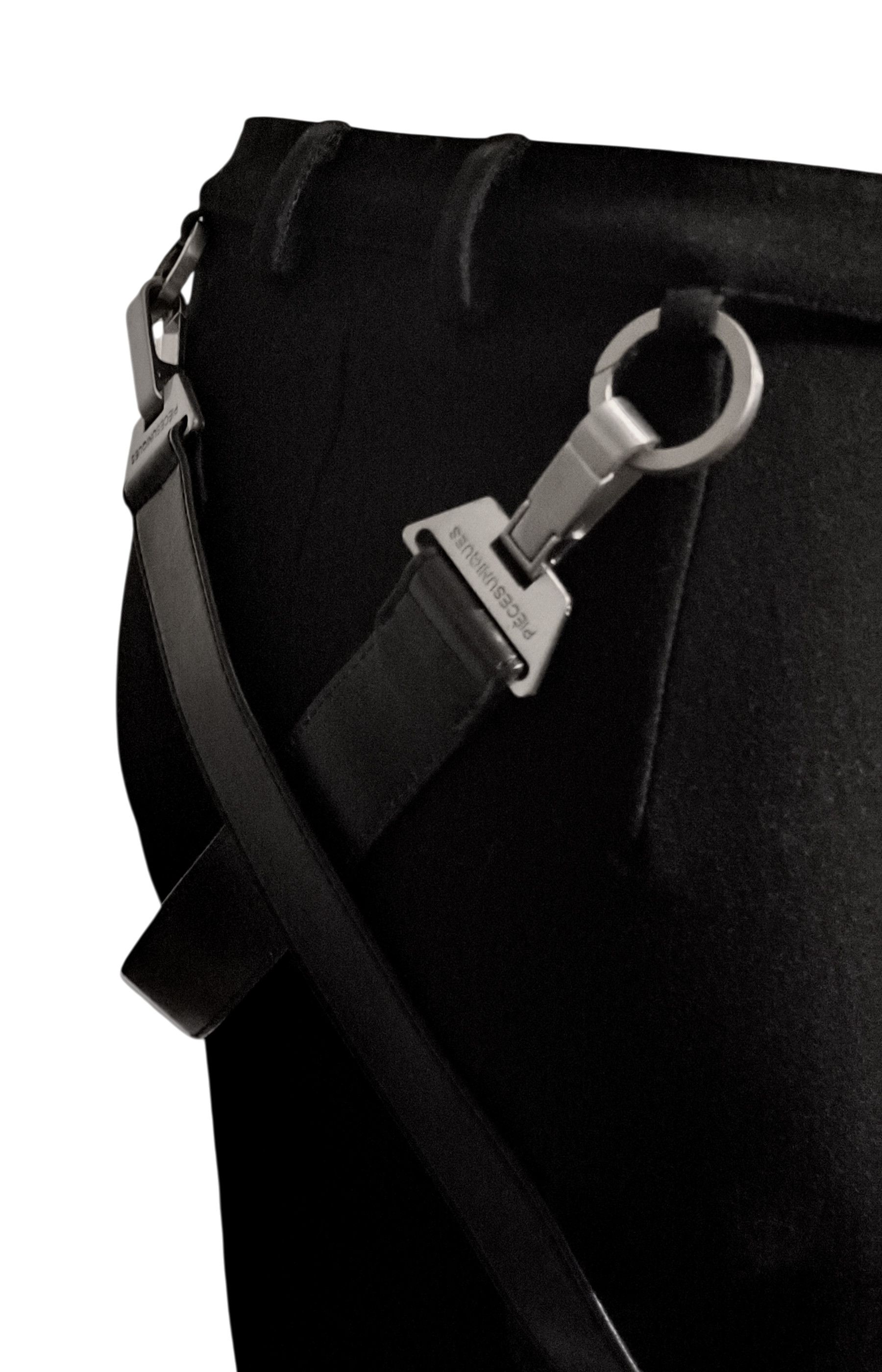 Pieces Uniques PIÈCES UNIQUES AW19 'MOON & SUN' BLACK BONDAGE TROUSERS Size 25" / US 0 / IT 36 - 15 Thumbnail