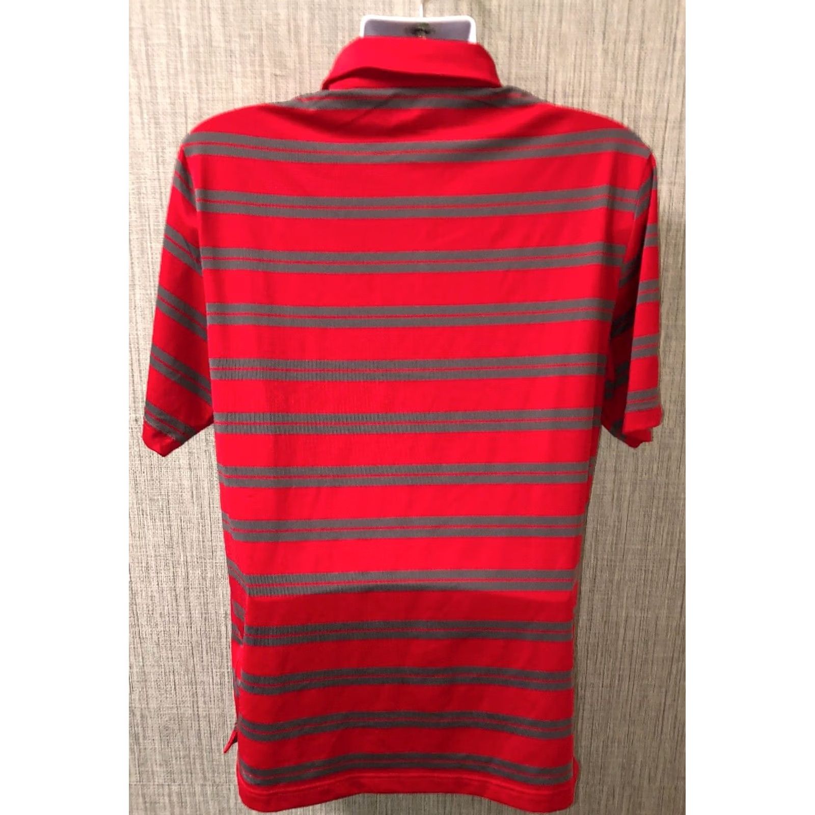 Under Armour Under Armour Polo Golf Shirt Mens Red Gray Striped Size L Short Sleeve Polo Shirt Golf/Pol o Red Gray L Mens Size US L / EU 52-54 / 3 - 4 Thumbnail