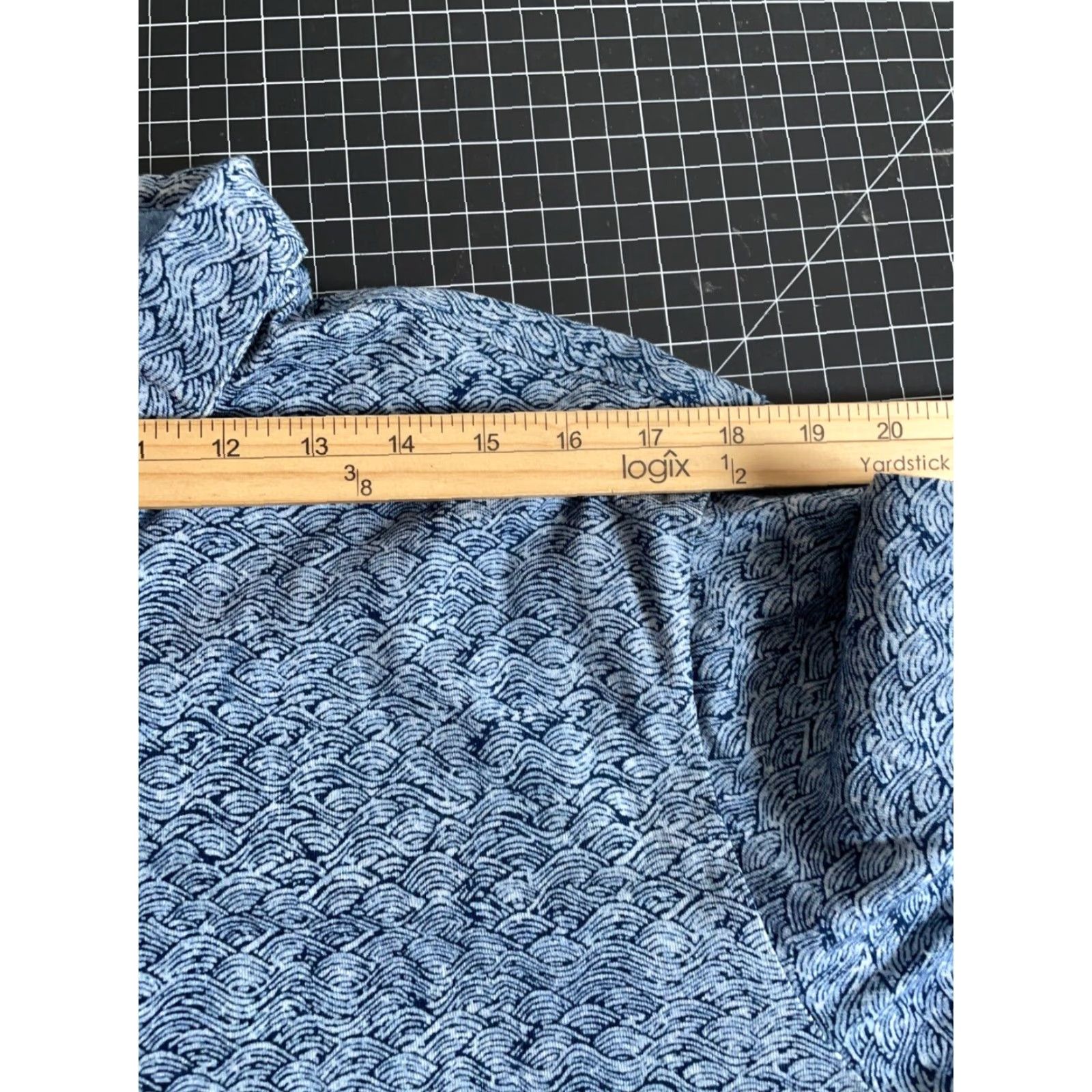 johnnie-O johnnie-O Men's Polo Shirt Large Blue Geometric Pattern Short Sleeve Button-Down Collar Golf Size US L / EU 52-54 / 3 - 7 Thumbnail