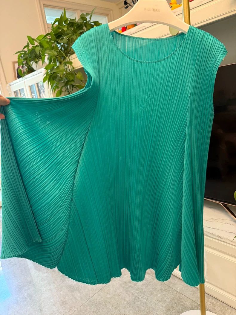 Issey Miyake Issey Miyake size:3 Green petal-shaped skirt dress Size XS / US 0-2 / IT 36-38 - 4 Thumbnail