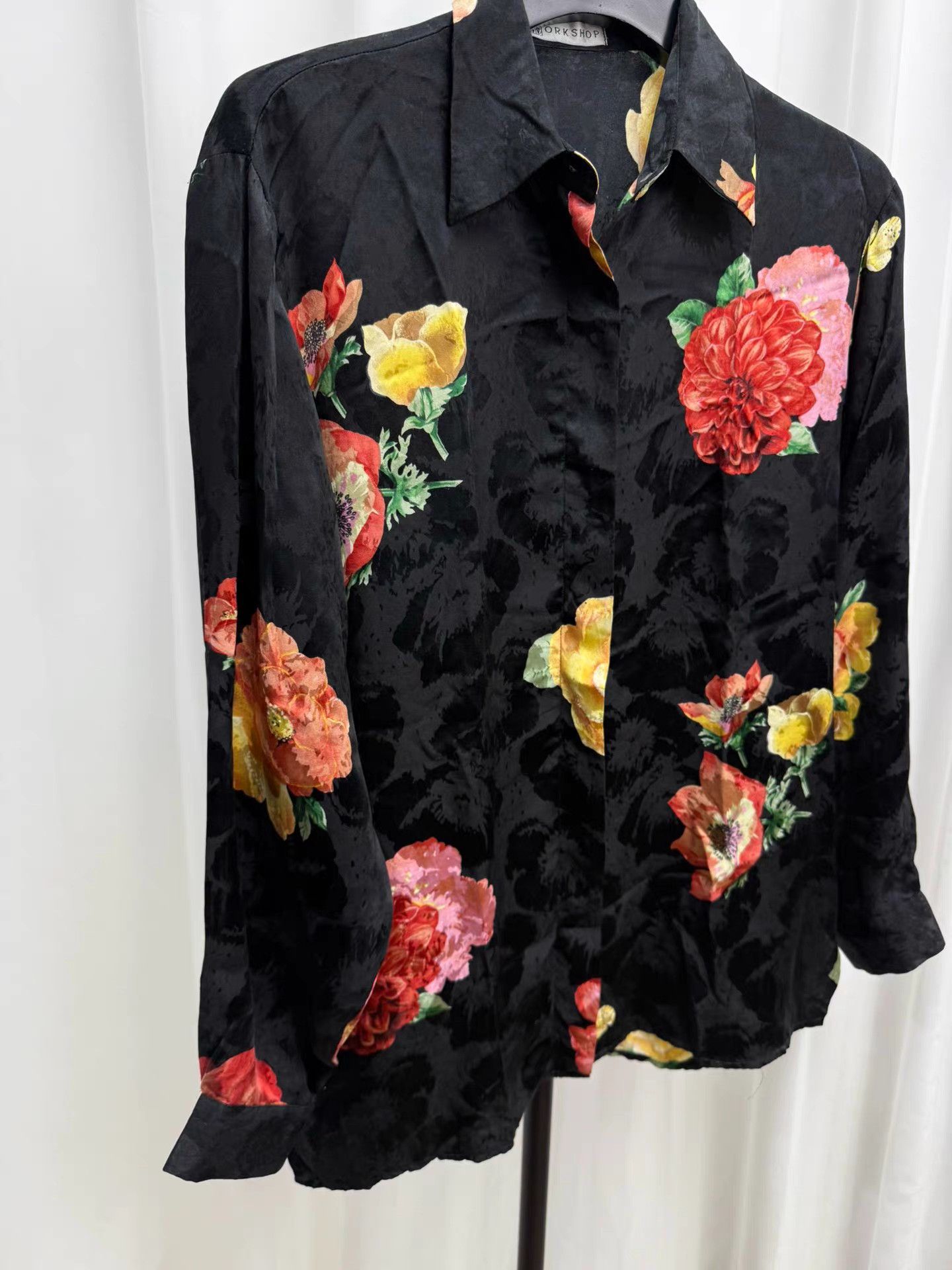 Yohji Yamamoto Yohji Yamamoto Workshop Dark Floral Satin Shirt K20 Size US M / EU 48-50 / 2 - 2 Thumbnail