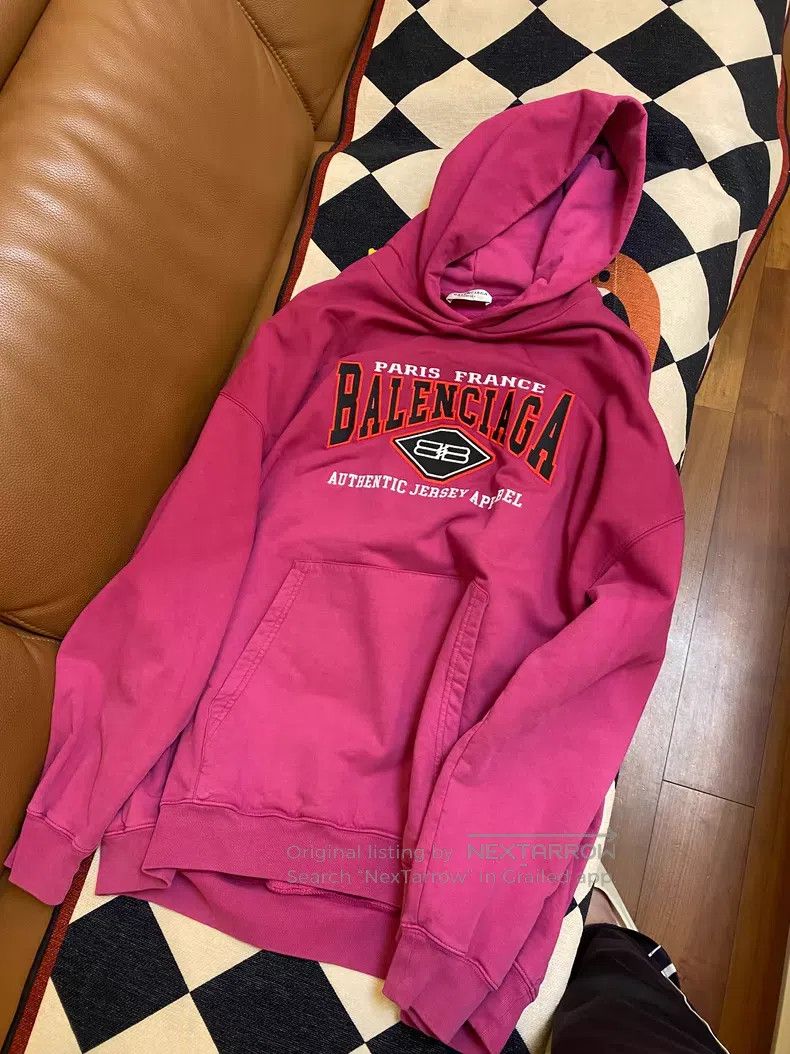 BALENCIAGA ﾊﾞﾚﾝｼｱｶﾞwe are pink パーカー 関税・送料込 Balenciaga EMBROIDERED ZIP-UP パーカー (BALENCIAGA