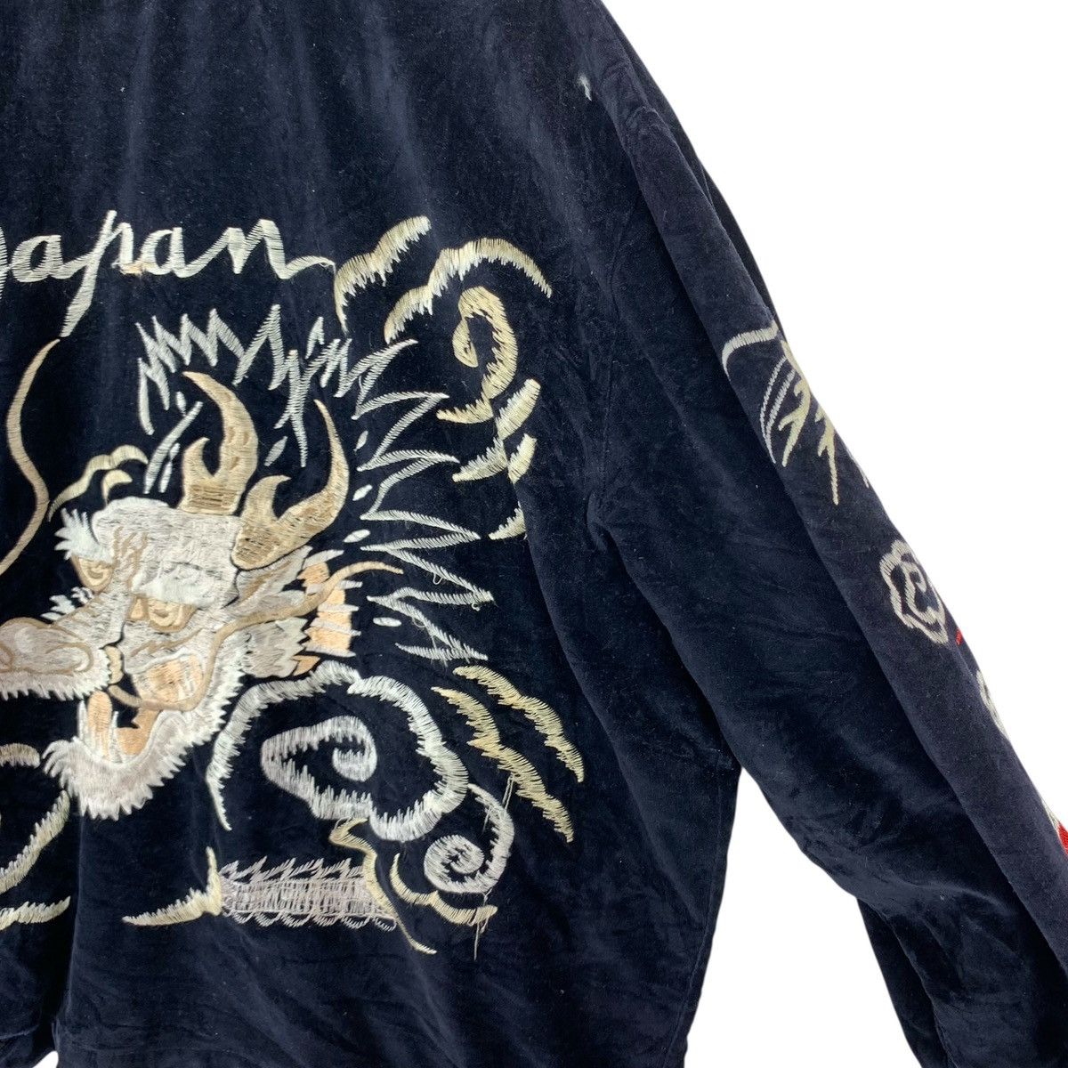 Japanese Brand VINTAGE VELVET SUKAJAN JAPAN SOUVENIR JACKET Size US L / EU 52-54 / 3 - 3 Thumbnail
