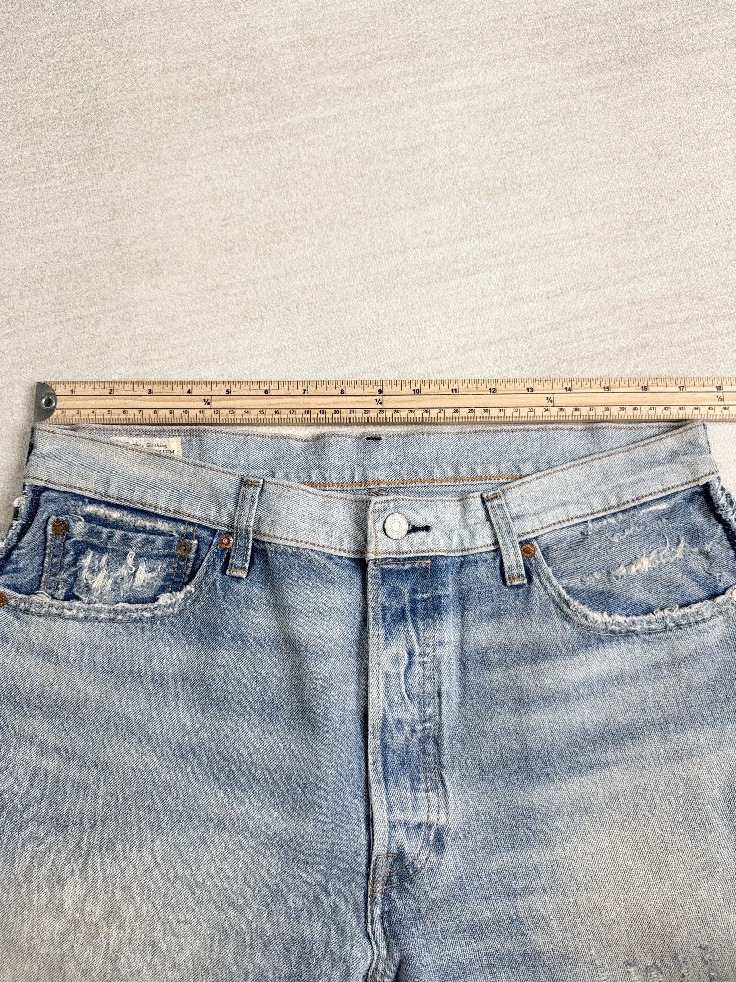 Levi's Levis 501 distressed jean Size US 36 / EU 52 - 18 Thumbnail