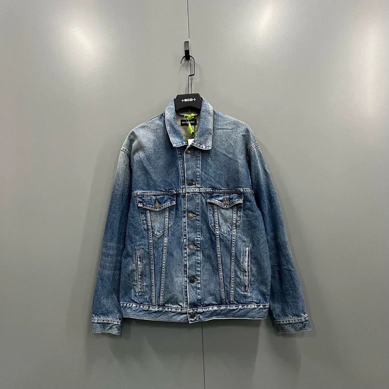 Balenciaga Balenciaga Embroidered denim jacket with logo on back Size US S / EU 44-46 / 1 - 1 Thumbnail