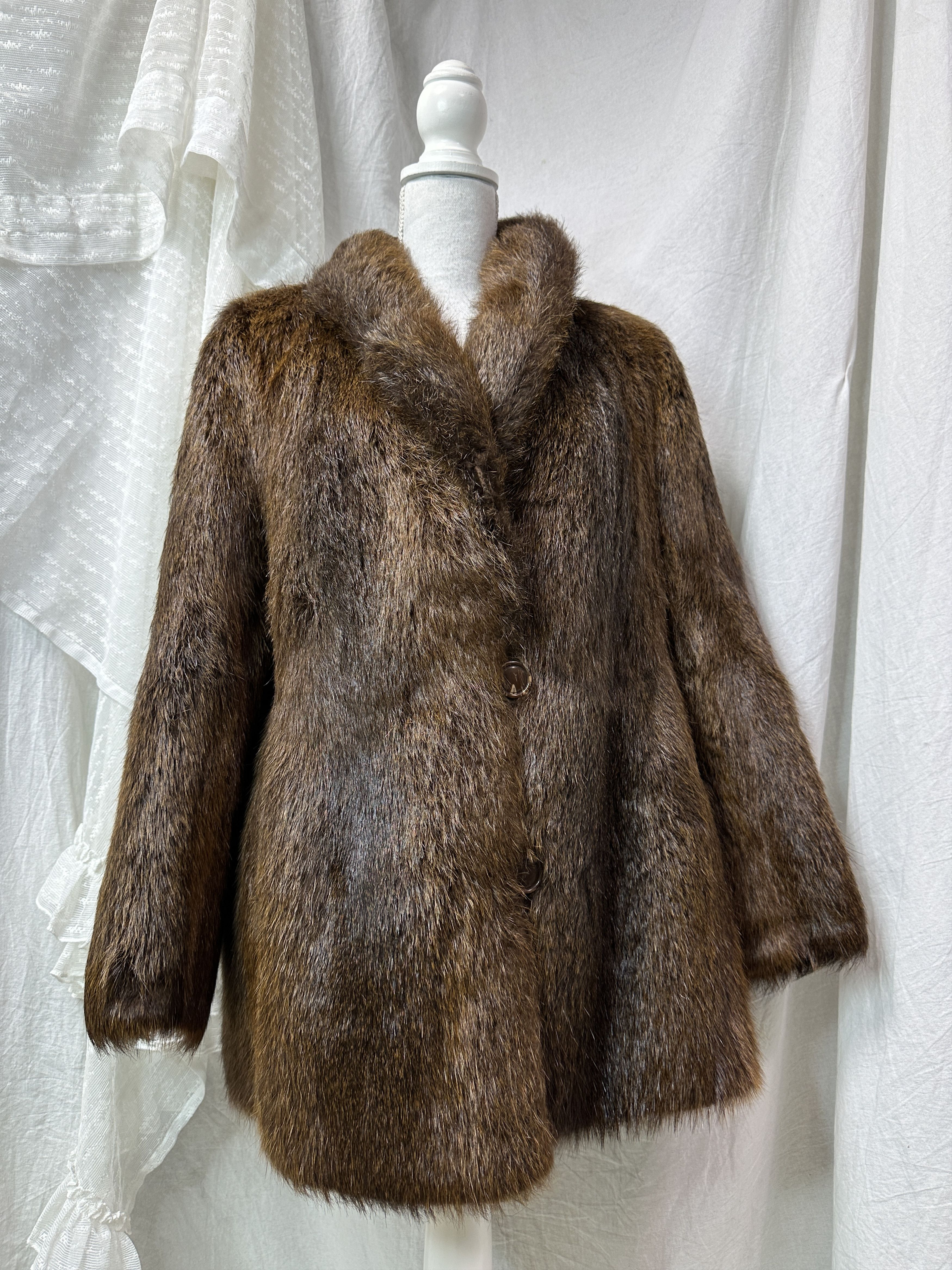 Vintage Vintage Old Money Classy Nutria Real Fur Coat 90s Size M / US 6-8 / IT 42-44 - 1 Thumbnail