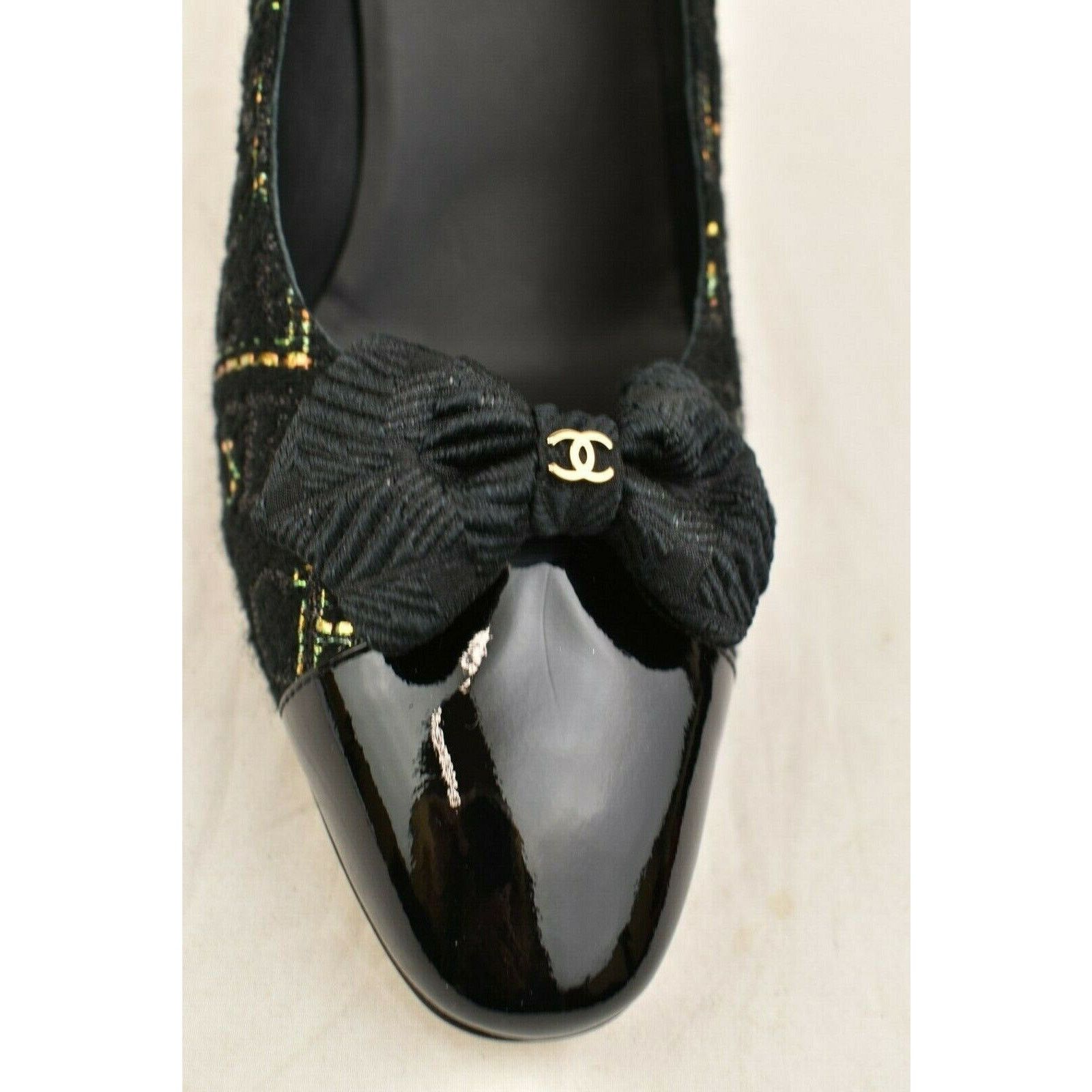 Chanel BLACK G31387 TWEED PATENT LEATHER CAP TOE LOGO BOW PUMPS 40 Size US 10 / IT 40 - 5 Thumbnail