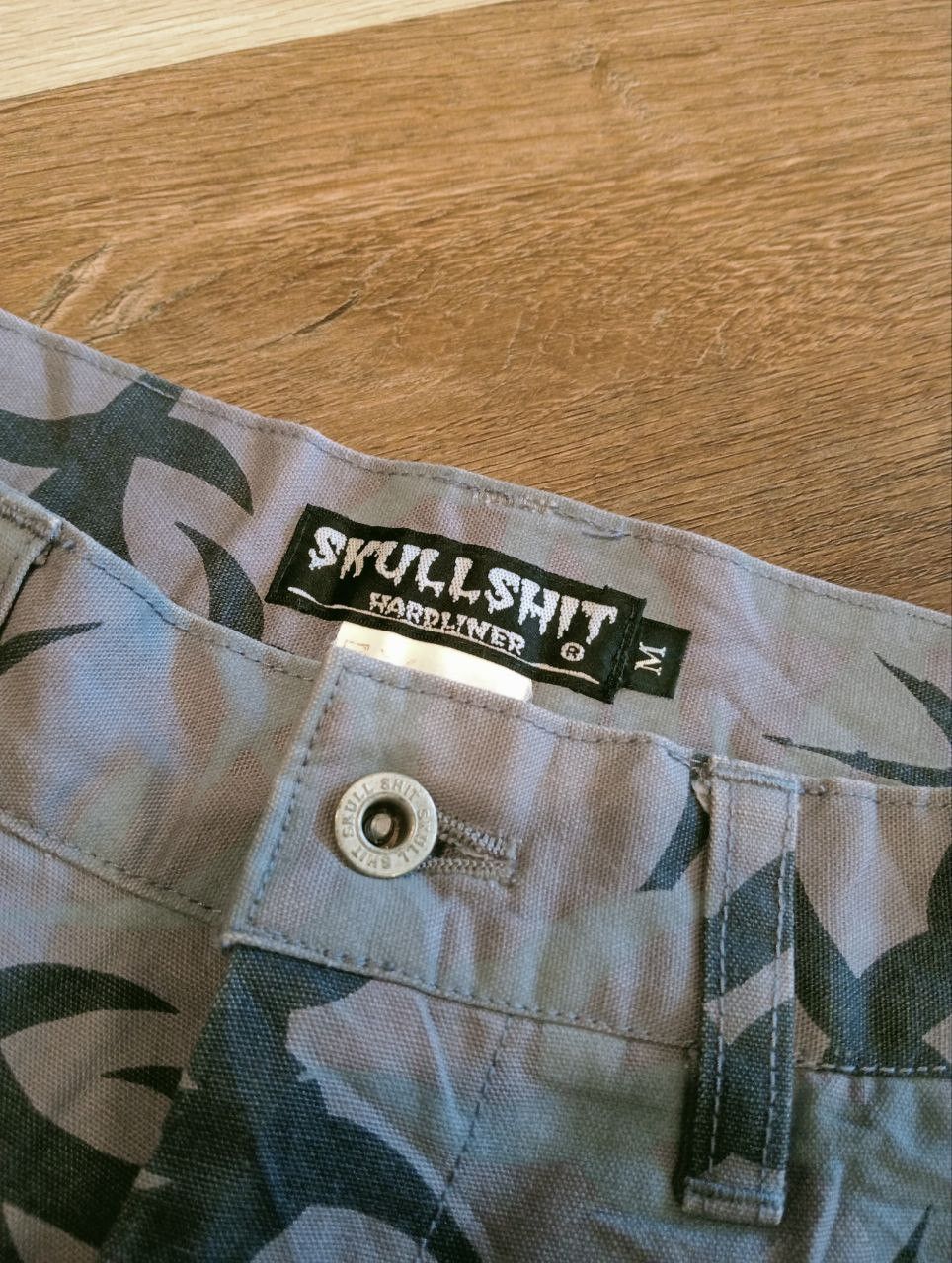 Japanese Brand VINTAGE SKULLSHIT JAPAN TRIBAL CAMO CARGO PANTS Size US 29 - 6 Thumbnail