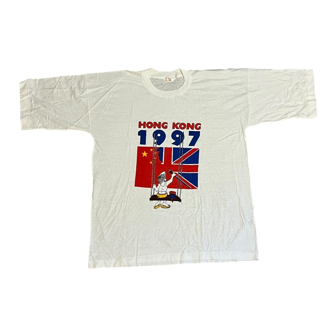 Vintage VINTAGE Hong Kong / UK '97 Mid Sleeve T Shirt Size US L / EU 52-54 / 3 - 1 Thumbnail