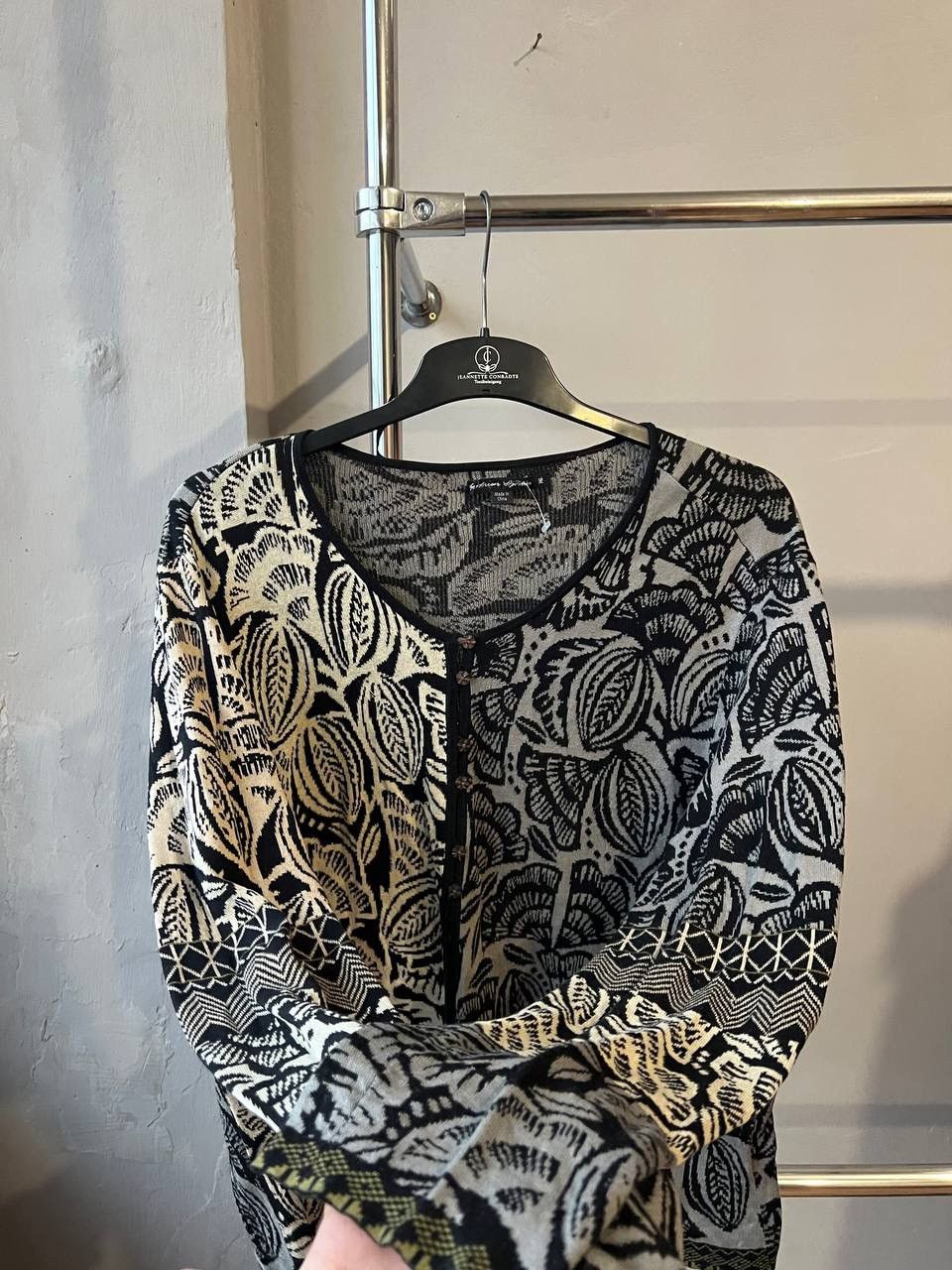 Gudrun Sjoden GUDRUN SJODEN ABSTRACT DESIGN FLOWERS BUTTON CARDIGANSWEATER Size XL / US 12-14 / IT 48-50 - 7 Thumbnail