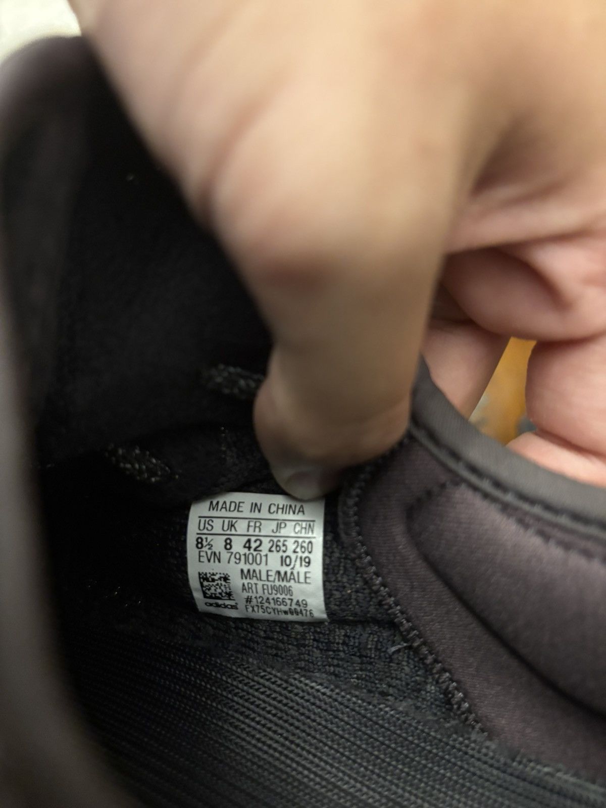 Adidas Yeezy 350 V2 black non reflective Size US 8.5 / EU 41-42 - 9 Thumbnail