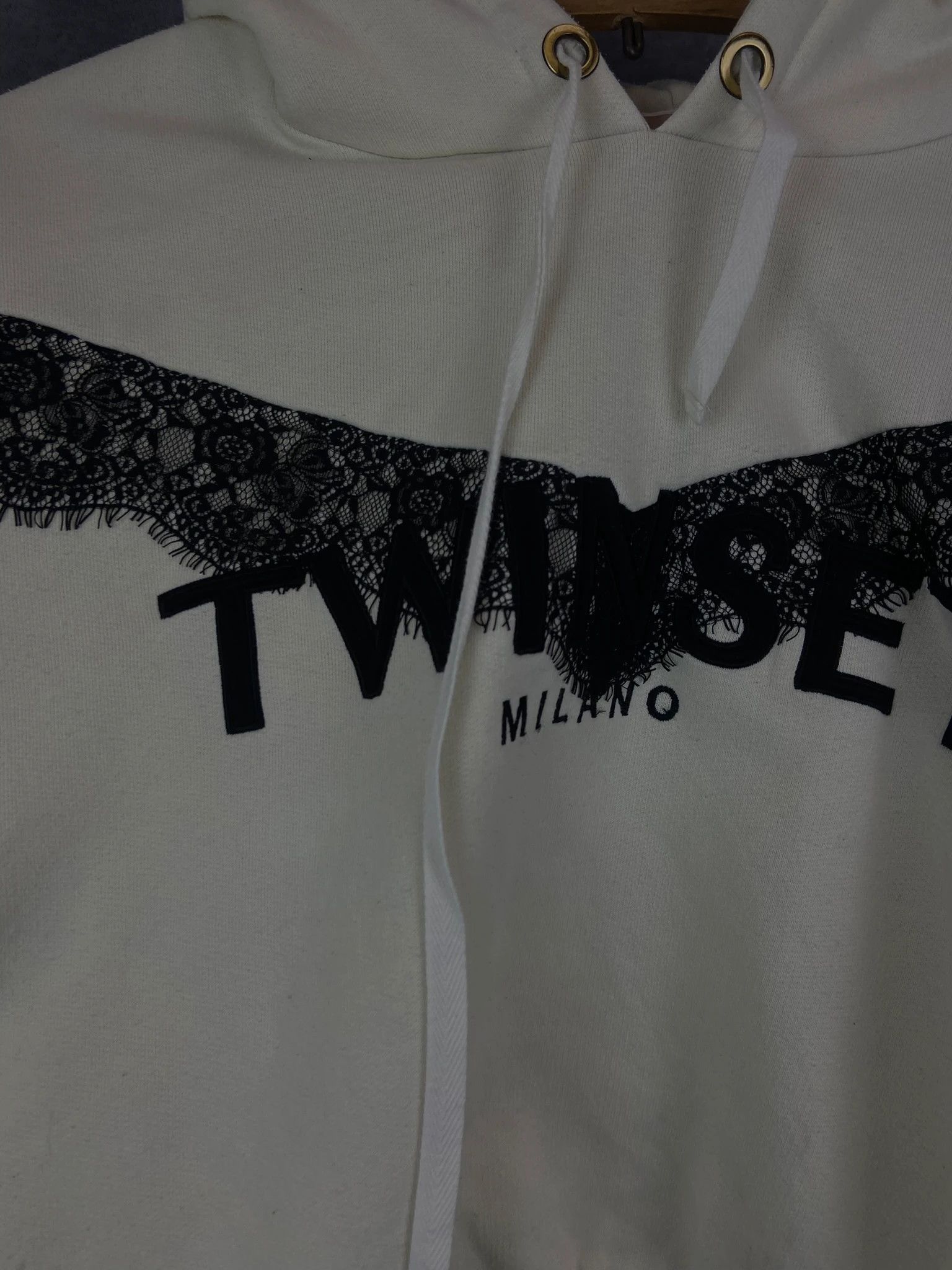 Vintage Twinset Milano Women Hoodie Beige Lace Logo Cropped L Size US L / EU 52-54 / 3 - 2 Thumbnail
