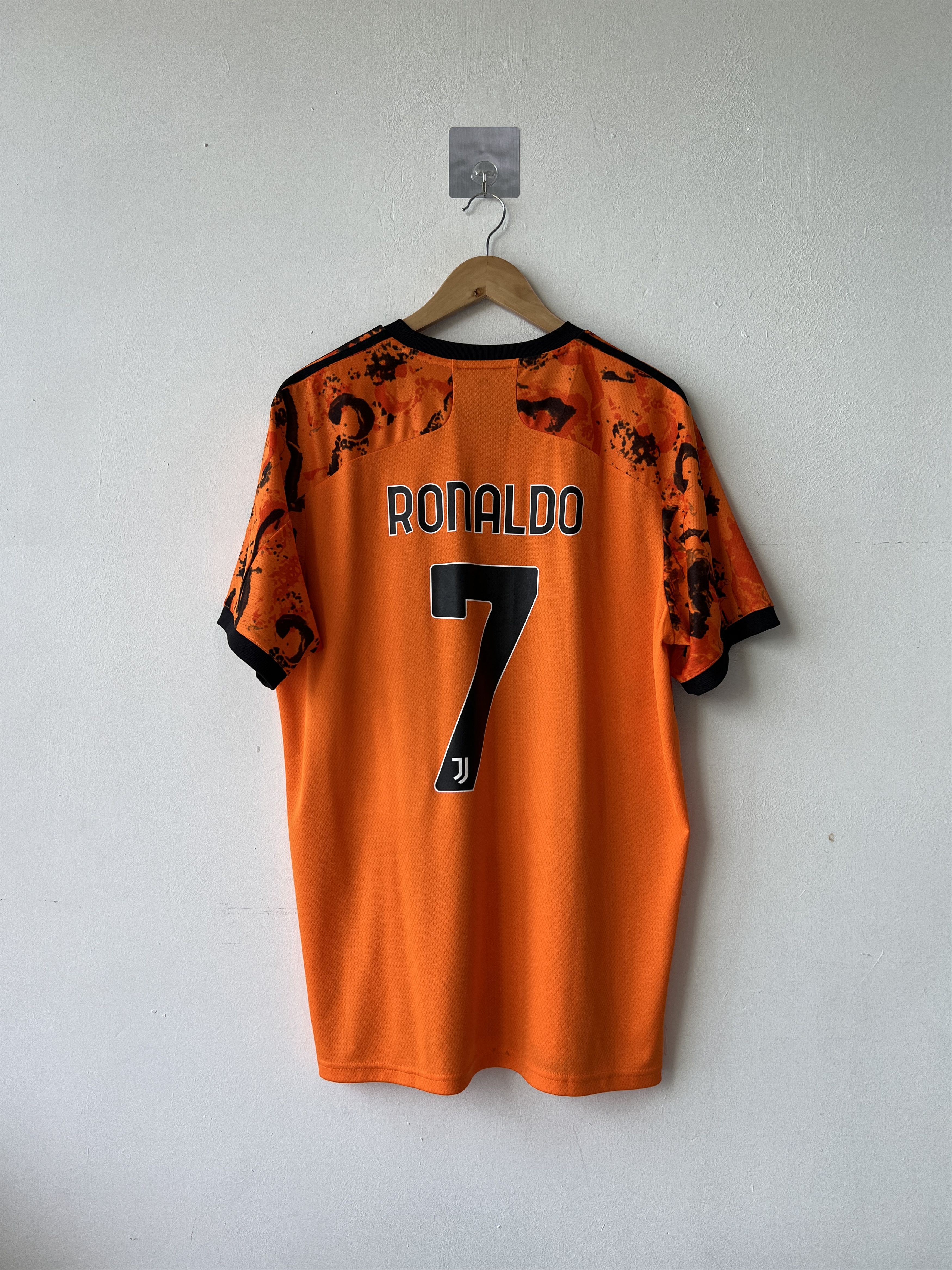 Adidas (XL) Juventus 2020-21 Third Kit Ronaldo #7 Size US XL / EU 56 / 4 - 1 Thumbnail