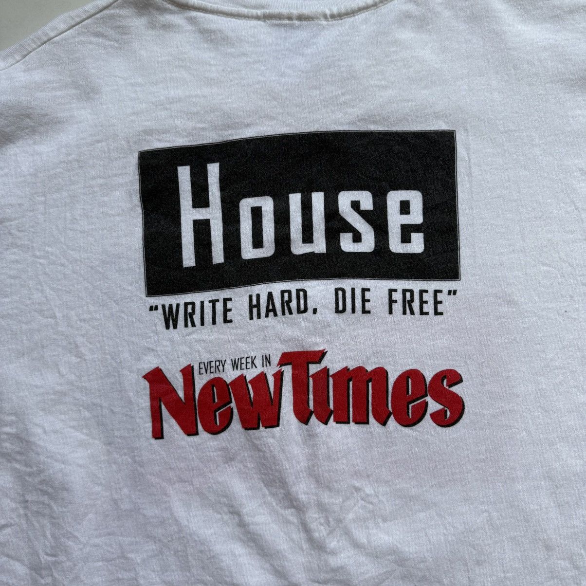 Vintage Vintage ‘99 Arm The Homeless T-Shirt Size US XL / EU 56 / 4 - 6 Thumbnail