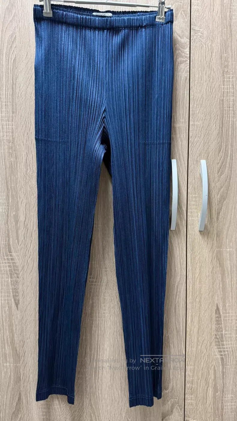 Issey Miyake Issey Miyake Narrow Straight-Leg Pants Size 26" / US 2 / IT 38 - 1 Thumbnail