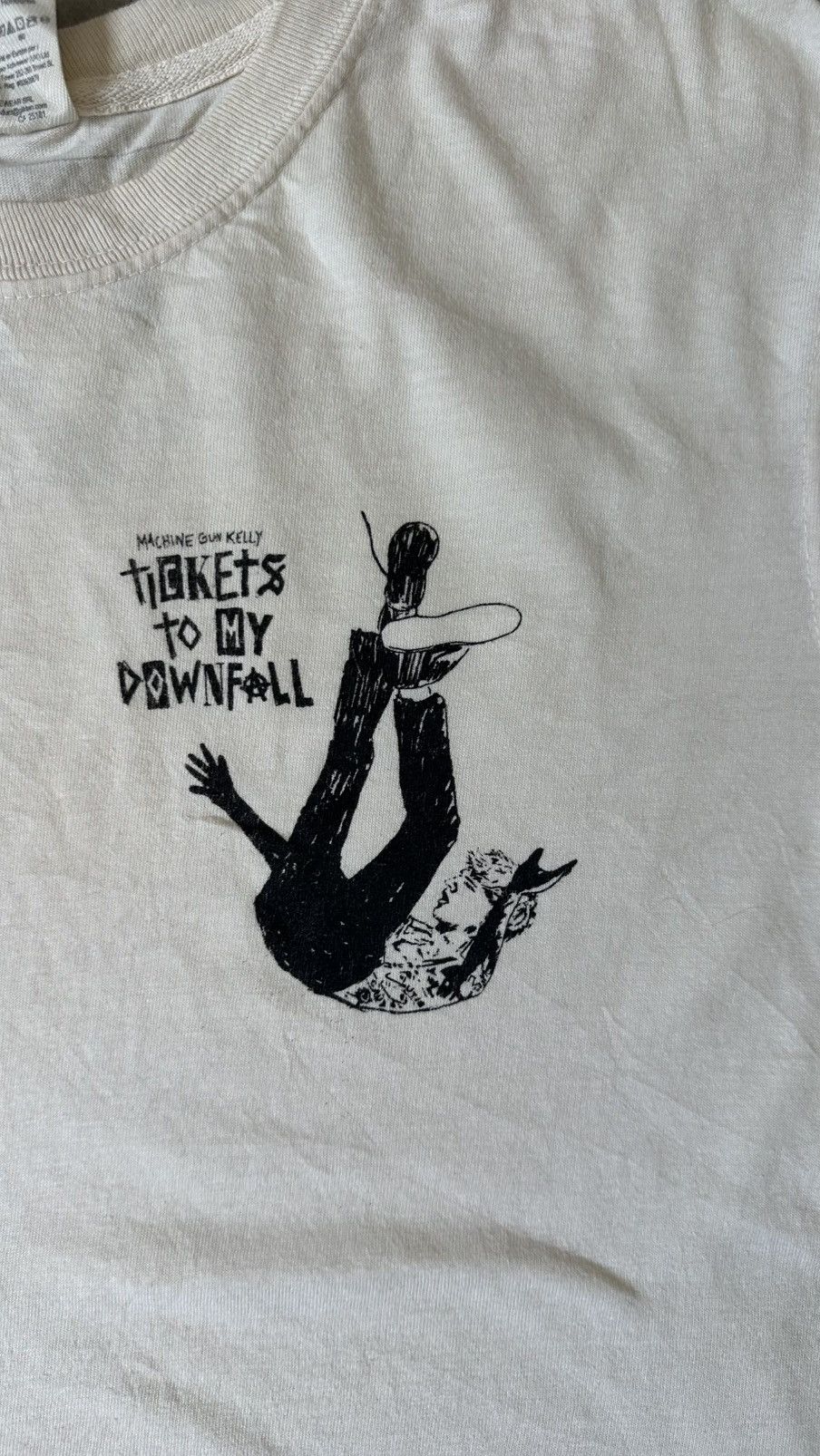 Band Tees VINTAGE MACHINE GUN KELLY TICKET TO MY DOWNFALL TEE Size US M / EU 48-50 / 2 - 2 Thumbnail