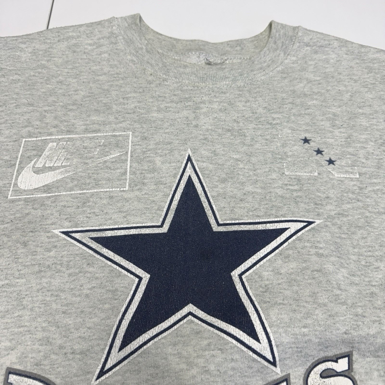 NFL × Vintage Vintage Dallas Cowboys Sweatshirt Mens XL Gray Crew Neck NFL Size US XL / EU 56 / 4 - 3 Thumbnail