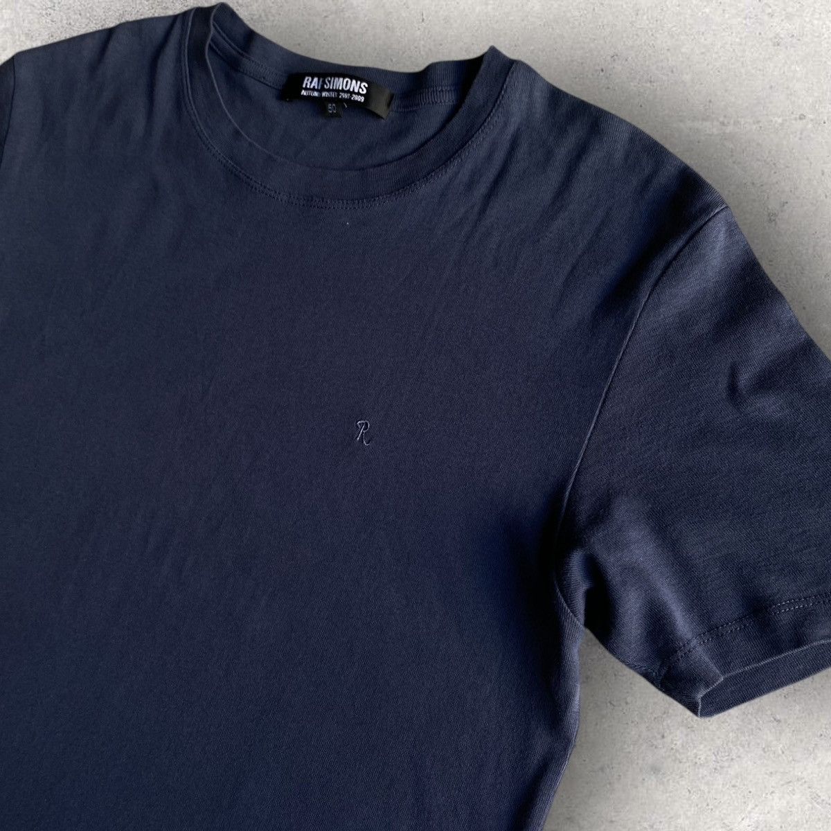 Raf Simons AW 2008-2009 R Logo Crew Neck T Shirt | Grailed