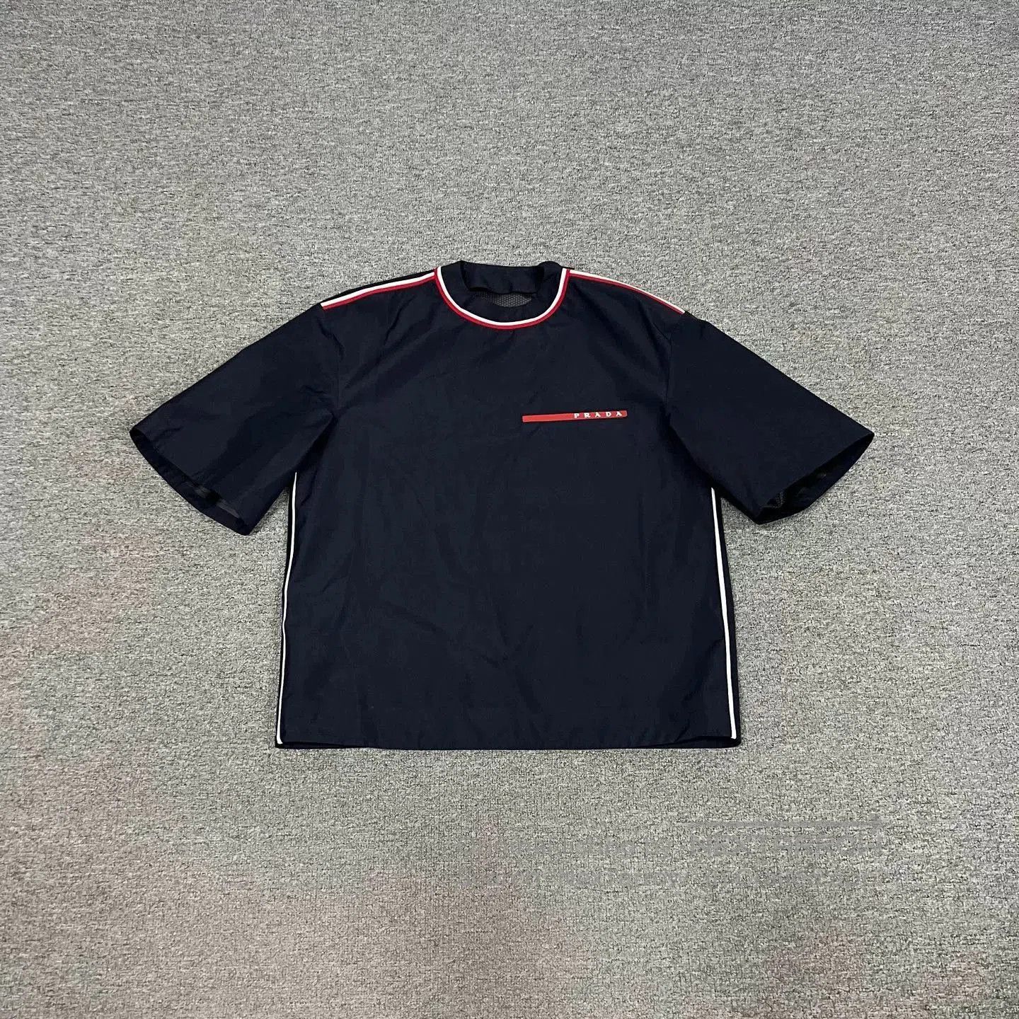 Prada Prada Letter Logo Tech Fabric Short. Size US S / EU 44-46 / 1 - 1 Thumbnail