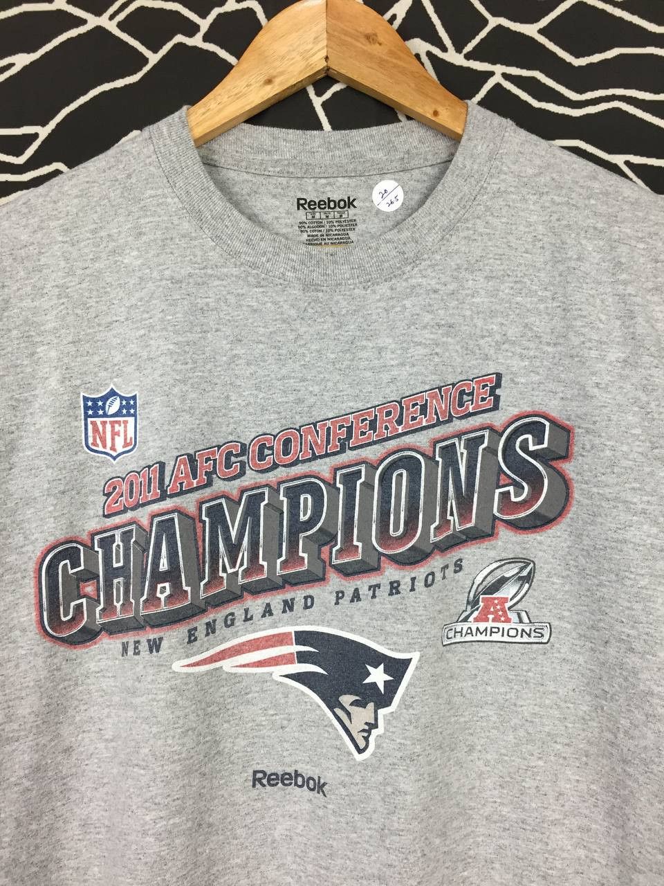 NFL × Reebok × Vintage New England Patriots 2011 AFC Conference Champions Tee Size US M / EU 48-50 / 2 - 3 Thumbnail
