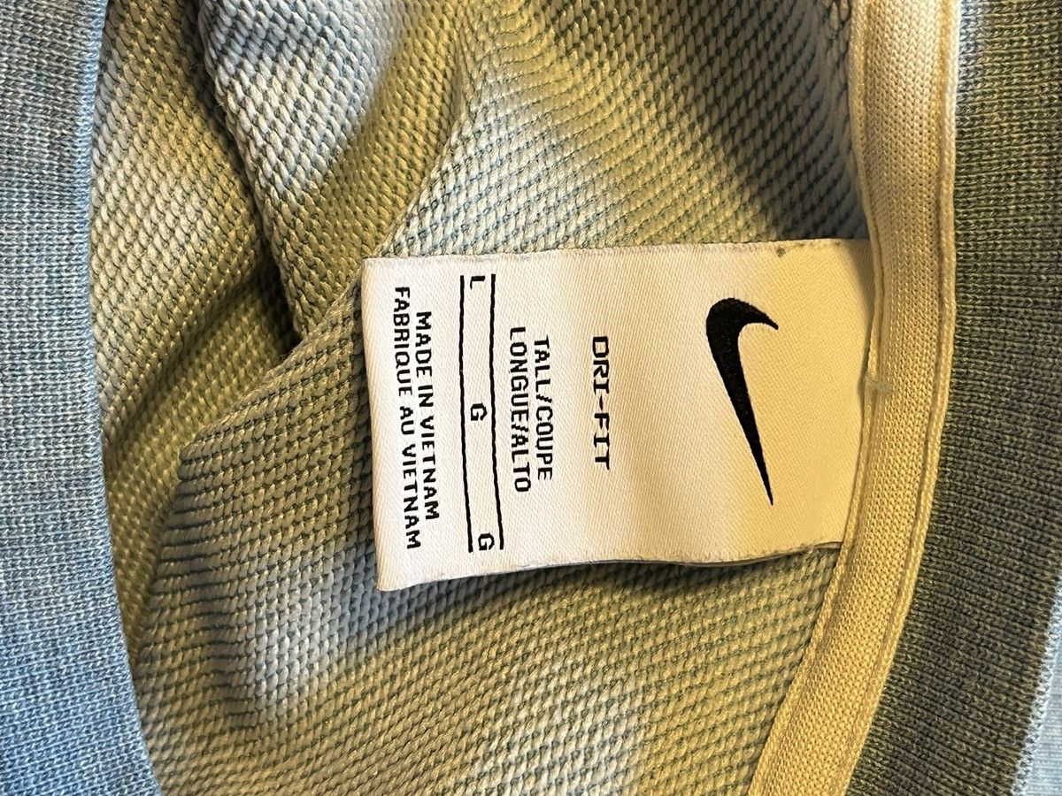 Nike Worn by D1 basketball player 6’8” 210 pounds Size US L / EU 52-54 / 3 - 8 Thumbnail
