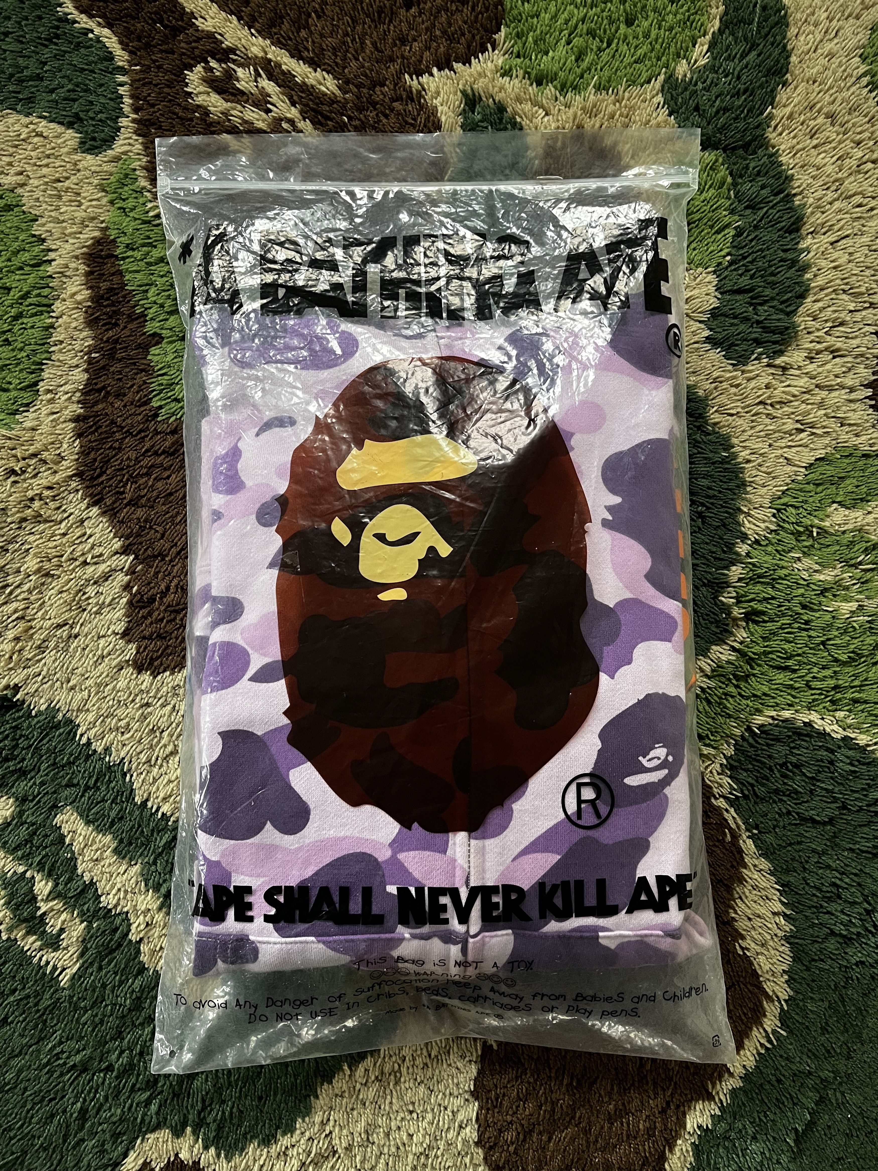 Bape BAPE TAIPEI 10TH ANNIVERSARY SHARK FULL ZIP HOODIE Size US L / EU 52-54 / 3 - 5 Thumbnail