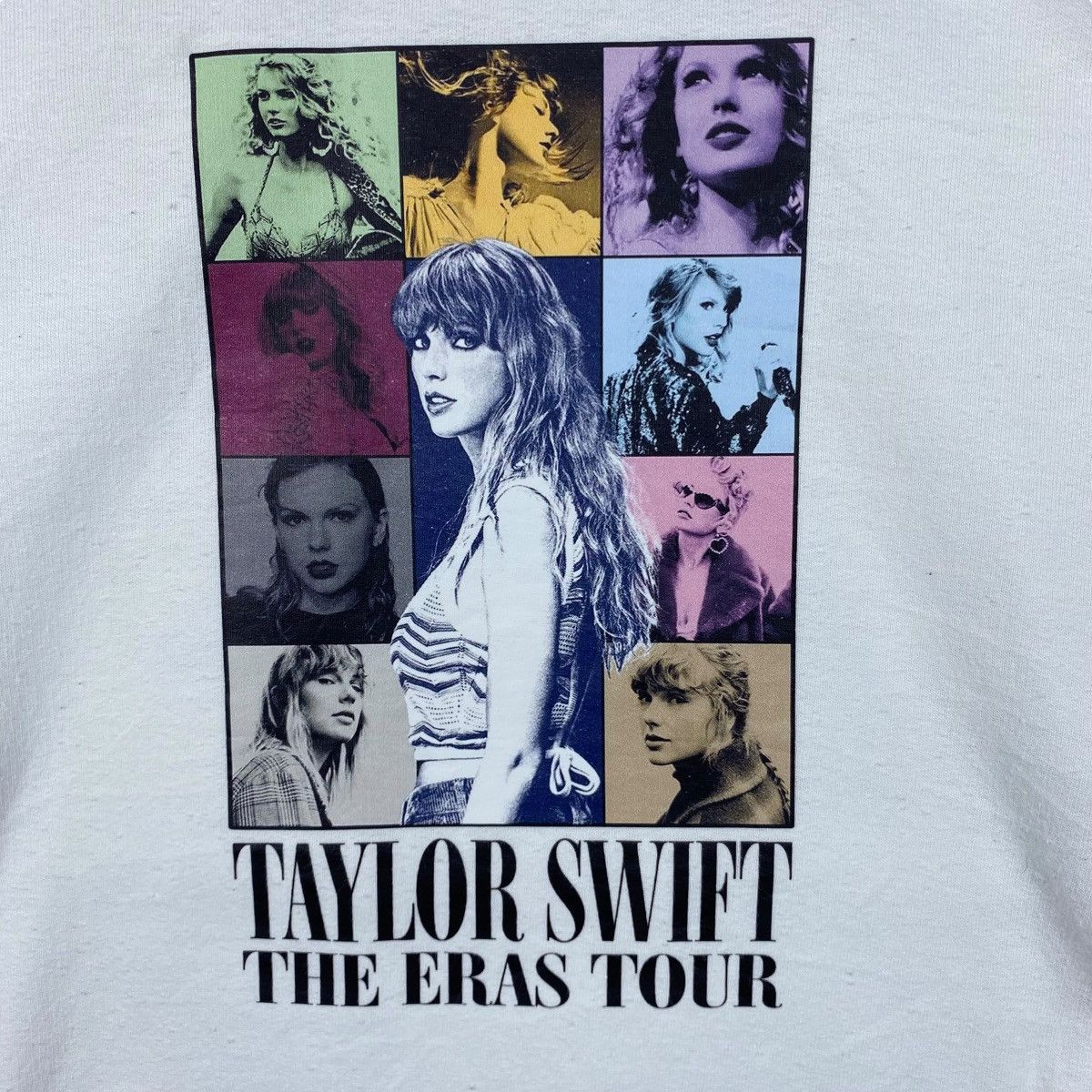 Band Tees TAYLOR SWIFT The Eras Tour Crewneck Sweatshirt Youth X-Large Size US S / EU 44-46 / 1 - 2 Thumbnail