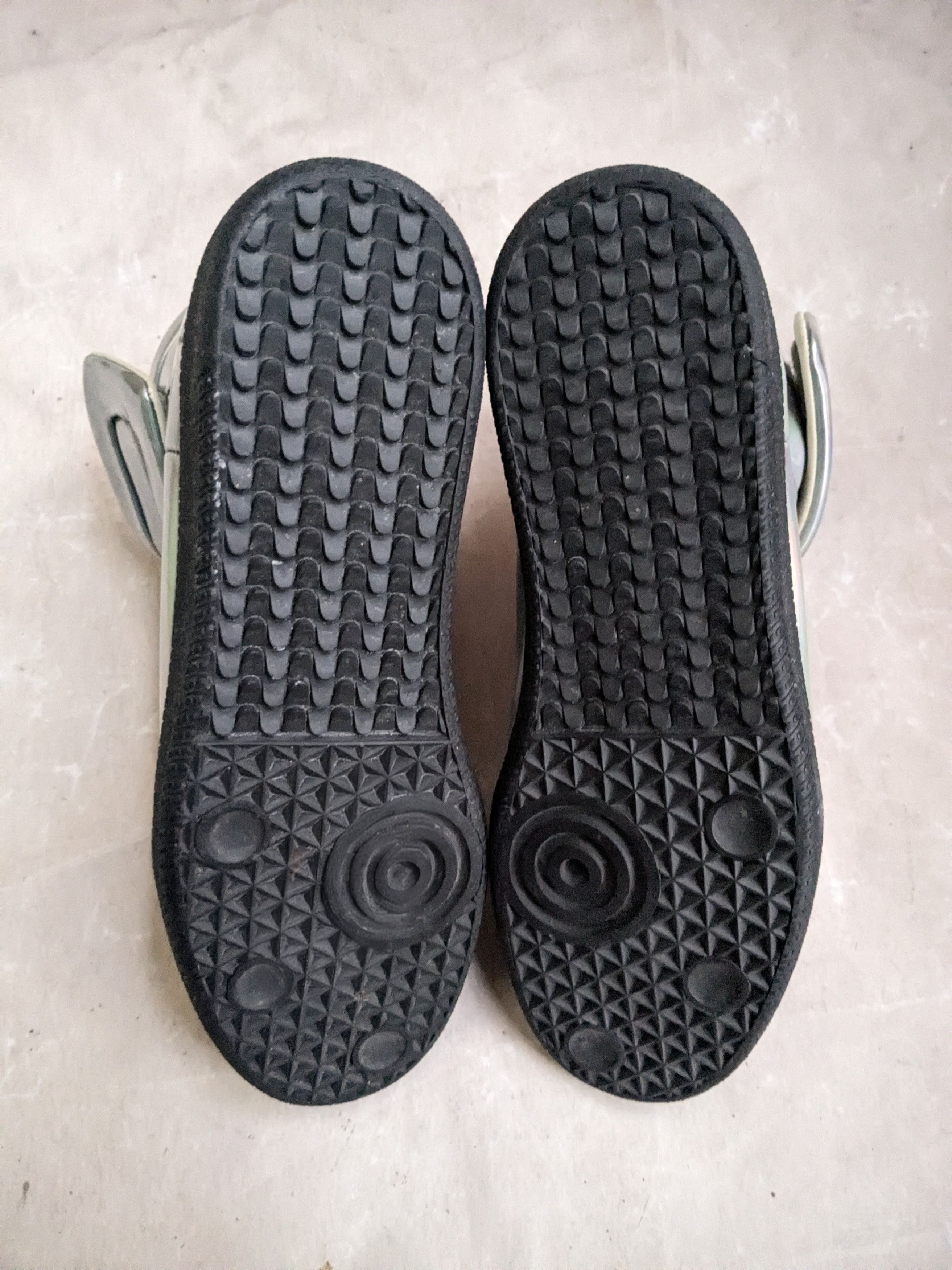 Maison Margiela Maison Martin Margiela Future “Iridescent” Silver 10.5 43.5 Size US 10.5 / EU 43-44 - 17 Thumbnail