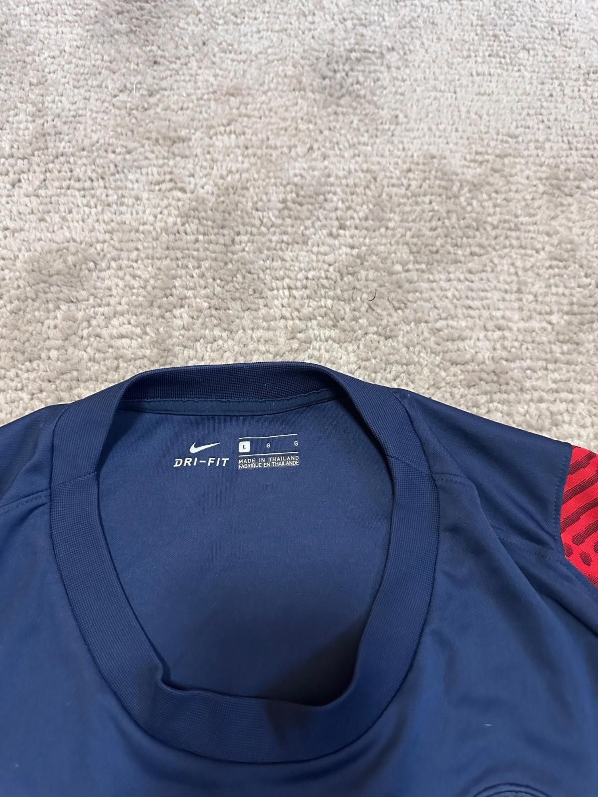 Nike Paris Saint Germain PSG Nike Training Football Soccer Jersey Size US L / EU 52-54 / 3 - 4 Thumbnail