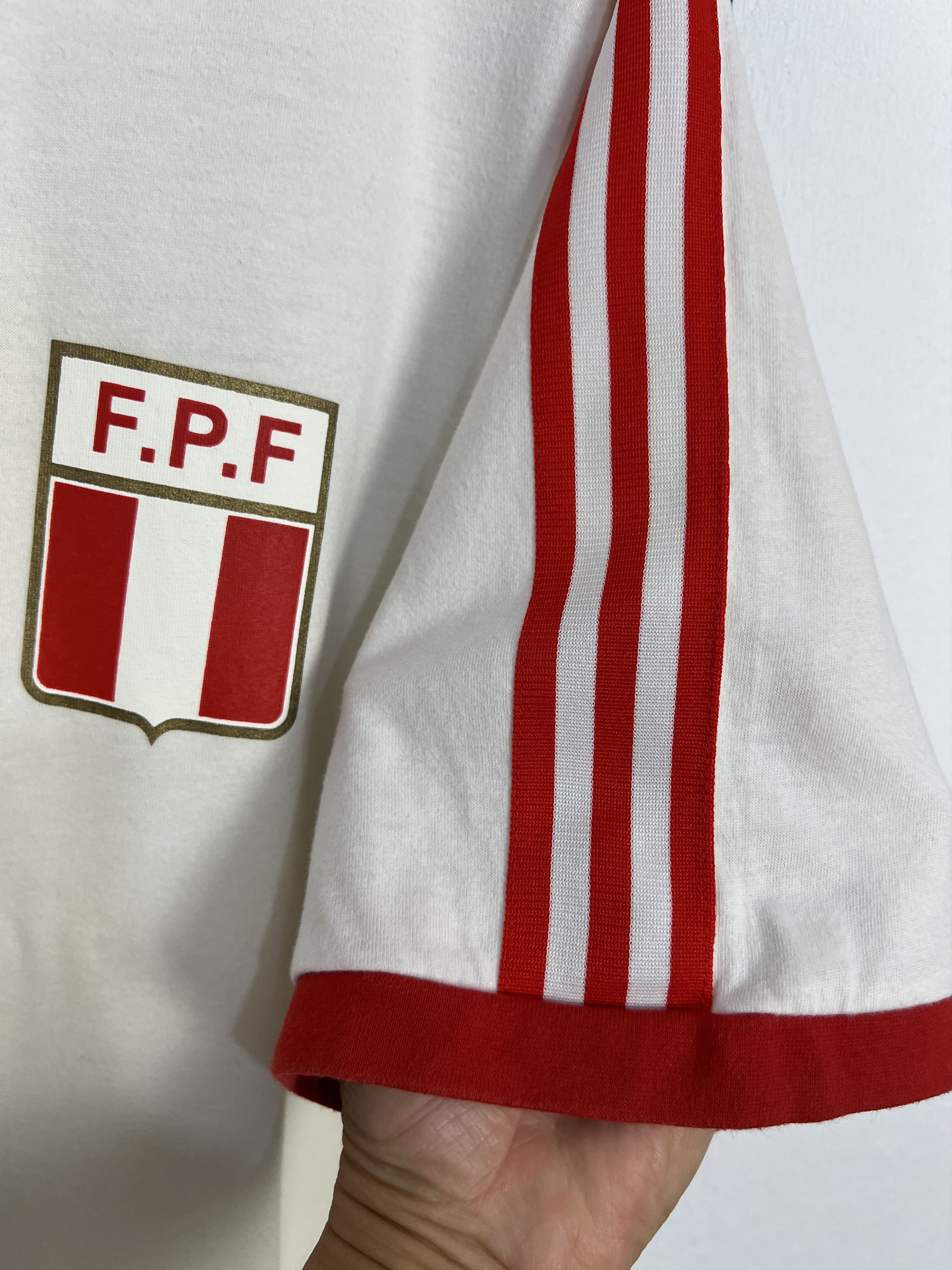 Adidas Vintage Adidas Originals Peru Football Shirt Soccer White Size US XL / EU 56 / 4 - 4 Thumbnail