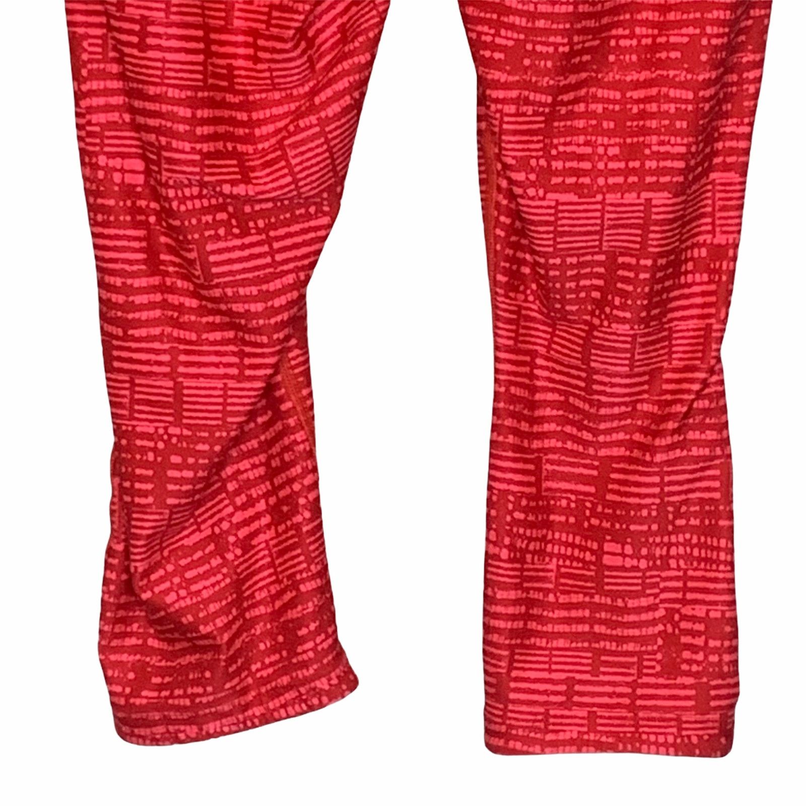 Nike Nike Athleisure Red Pink Stripe Crop Legging Small Dri-Fit Size 27" / US 4 / IT 40 - 3 Thumbnail