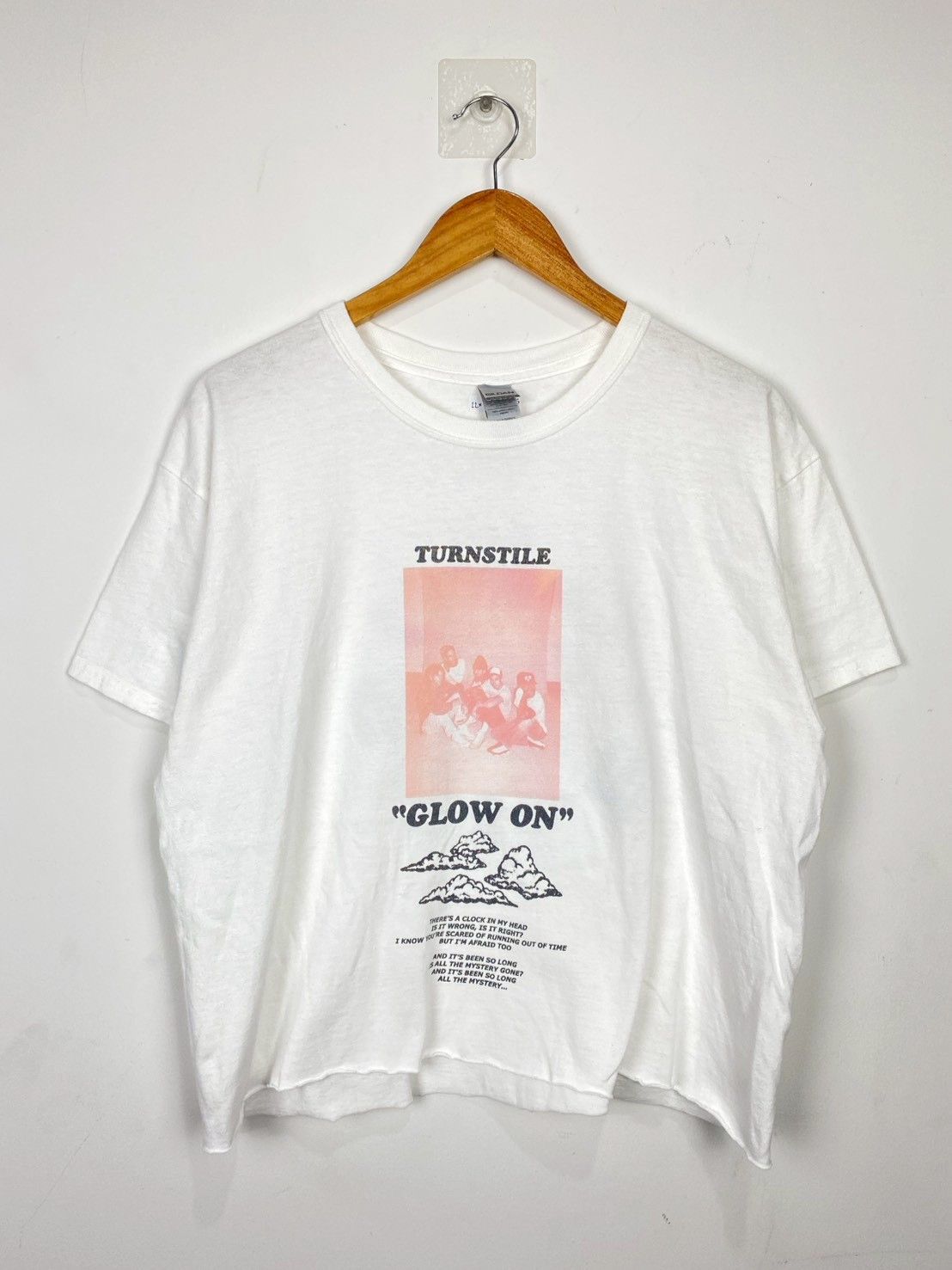 Band Tees Turnstile Glow On Crop T-Shirts L DO2185 Size US L / EU 52-54 / 3 - 2 Thumbnail