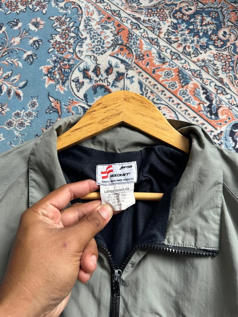 Vintage VINTAGE ARMY REFLECTIVE JACKET Size US L / EU 52-54 / 3 - 5 Thumbnail
