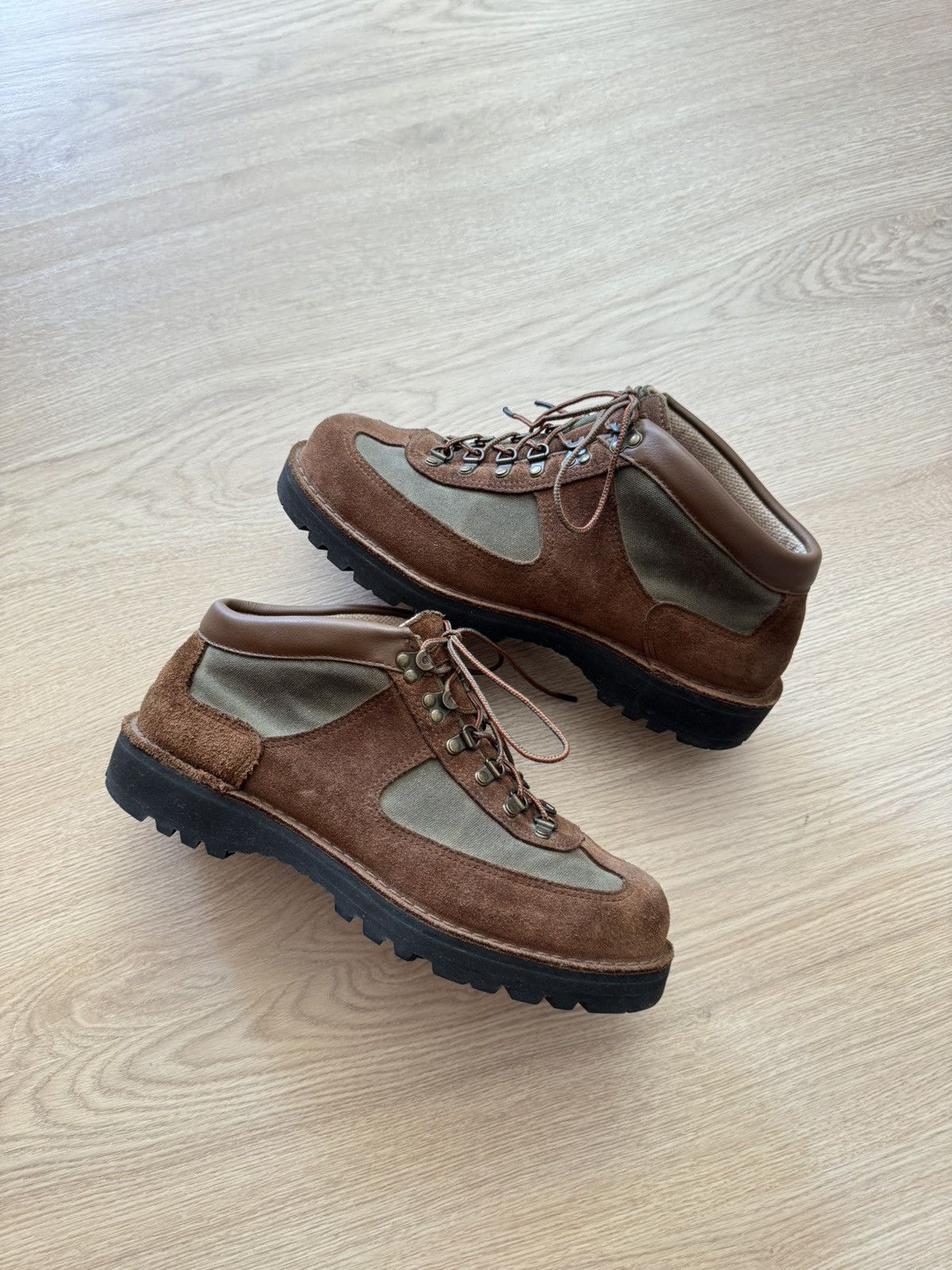 Danner × JJJJound Danner x Jjjjound Mountain Light Suede Brown/Olive Boots Size US 11 / EU 44 - 1 Thumbnail