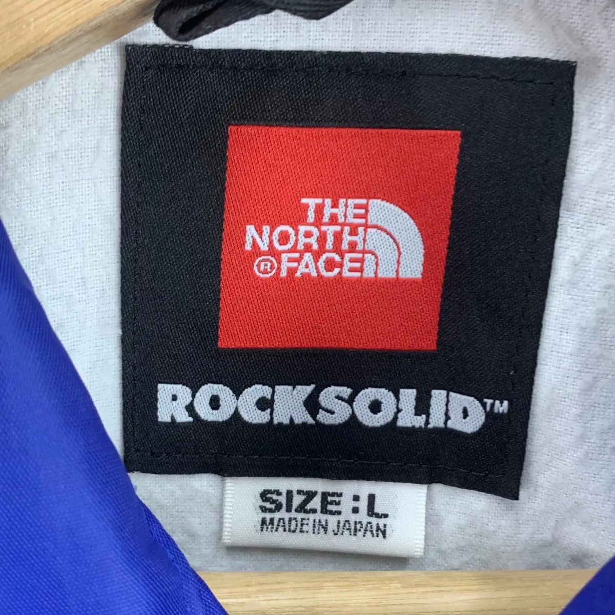 The North Face Vtg THE NORTH FACE x ROCK SOLID Nylon Coach Jacket Snap Size US L / EU 52-54 / 3 - 9 Thumbnail