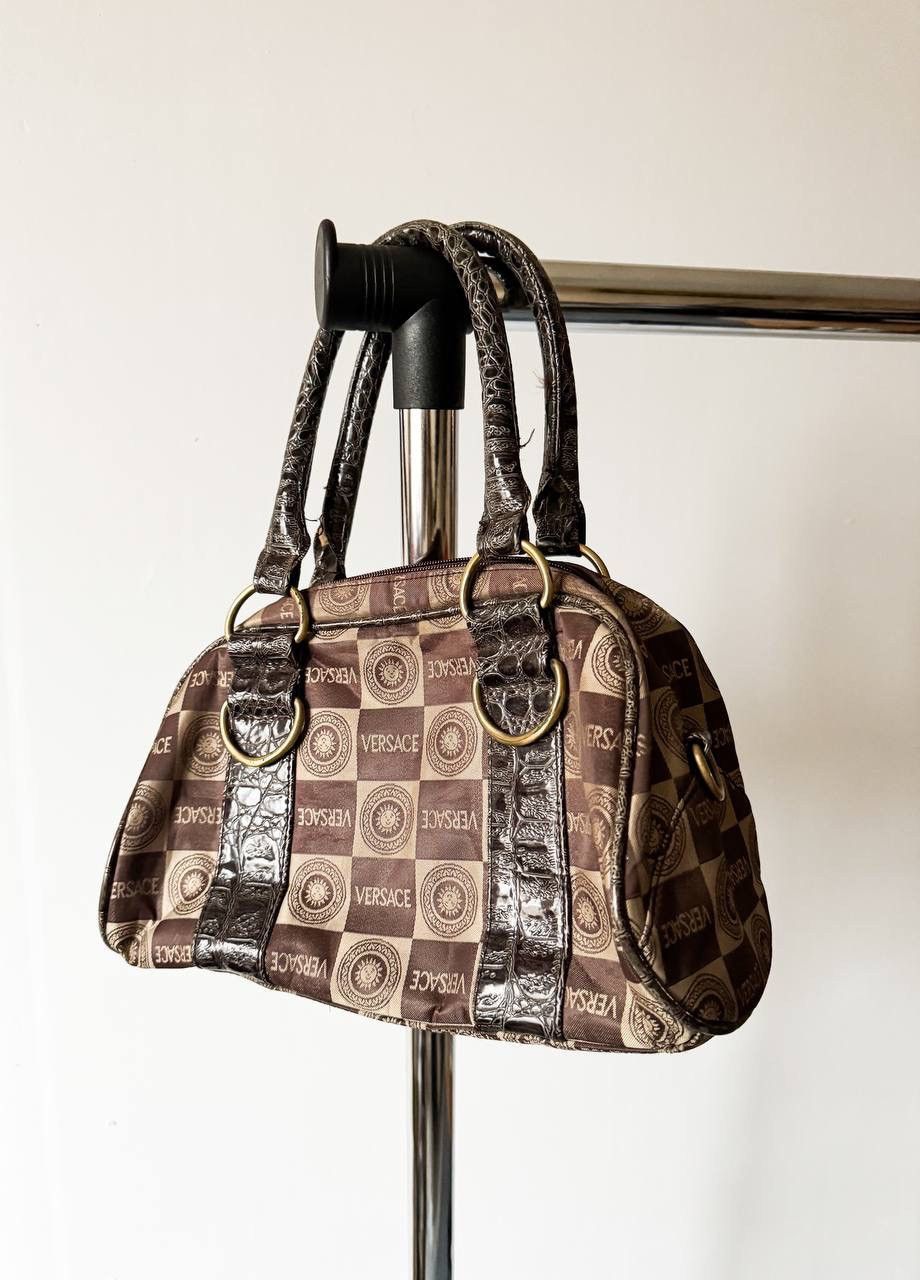 20471120 Amazing Vintage Monogram Y2K Handle Bag (like Versace) Size ONE SIZE - 12 Thumbnail