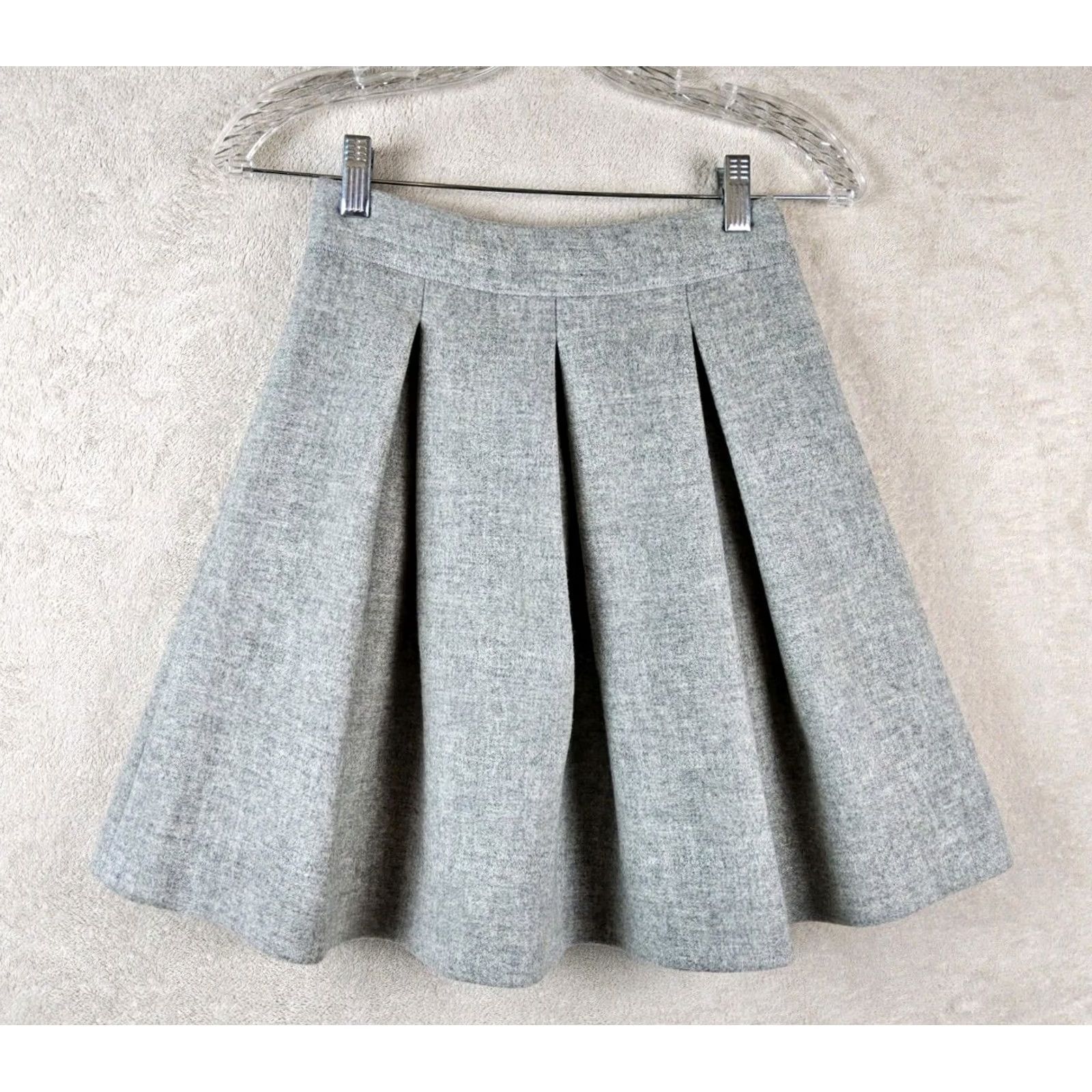 Miu Miu Miu Miu Skirt Mini 36 Women Wool Pleated Gray Short 100% Wool Womens Size 25" / US 0 / IT 36 - 2 Thumbnail