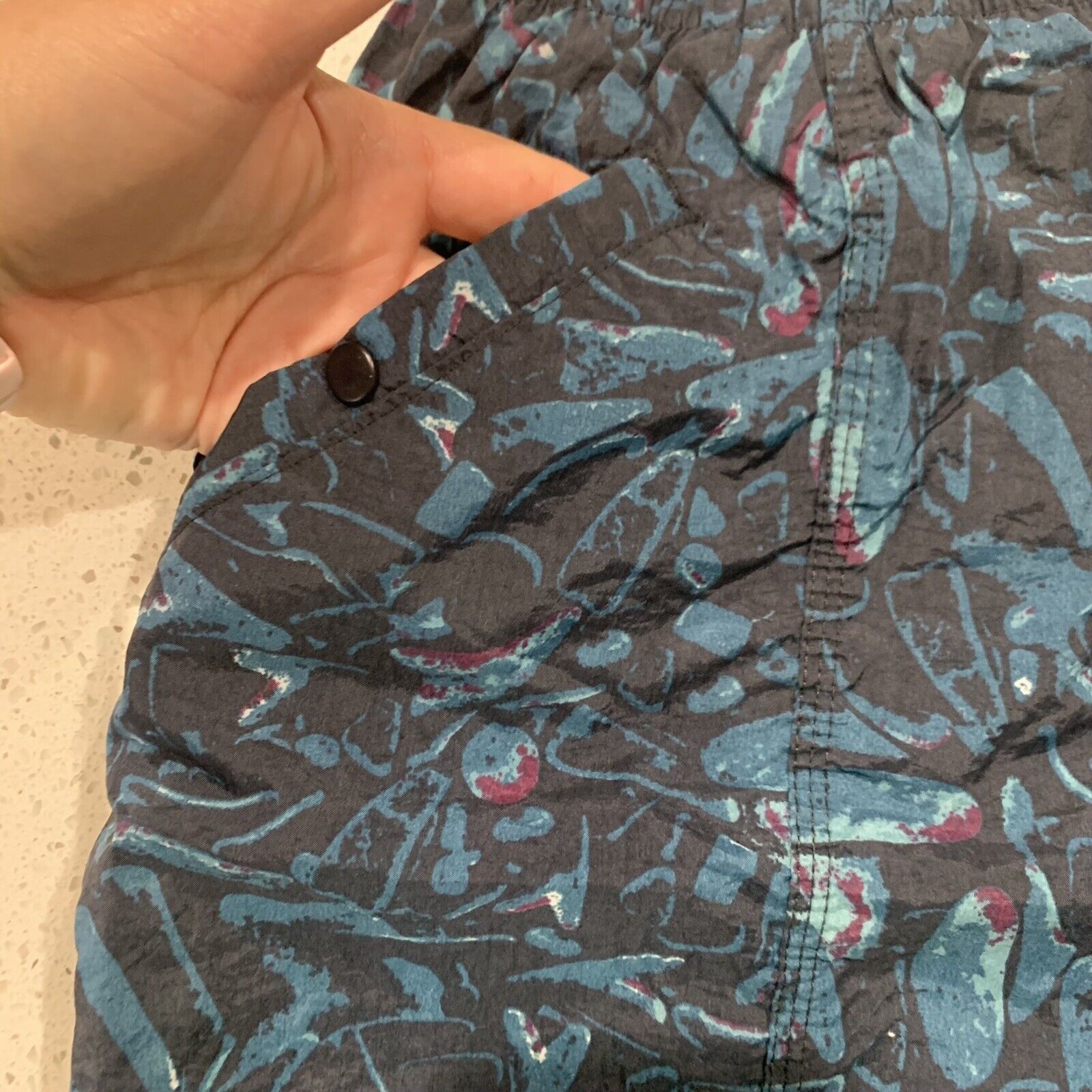 Nike Nike ACG Size L Swim Trunks Shorts Vtg 90s Geometric RARE Size US 30 / EU 46 - 4 Thumbnail