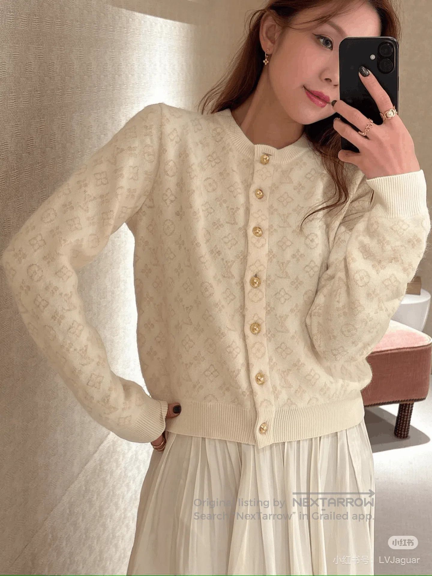 Louis Vuitton Louis Vuitton Monogram Gold Button Wool Cardigan. Size M / US 6-8 / IT 42-44 - 7 Thumbnail