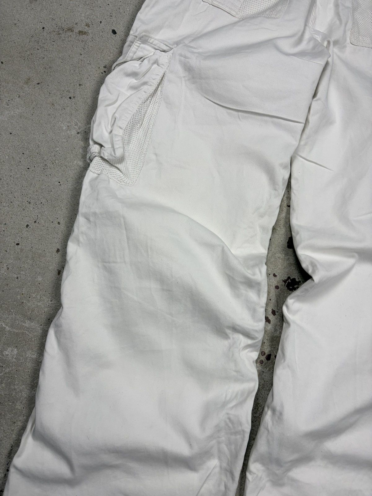 Dolce & Gabbana 2000s Dolce & Gabbana White Baggy Cargo Pants Utility Size 27" / US 4 / IT 40 - 16 Thumbnail