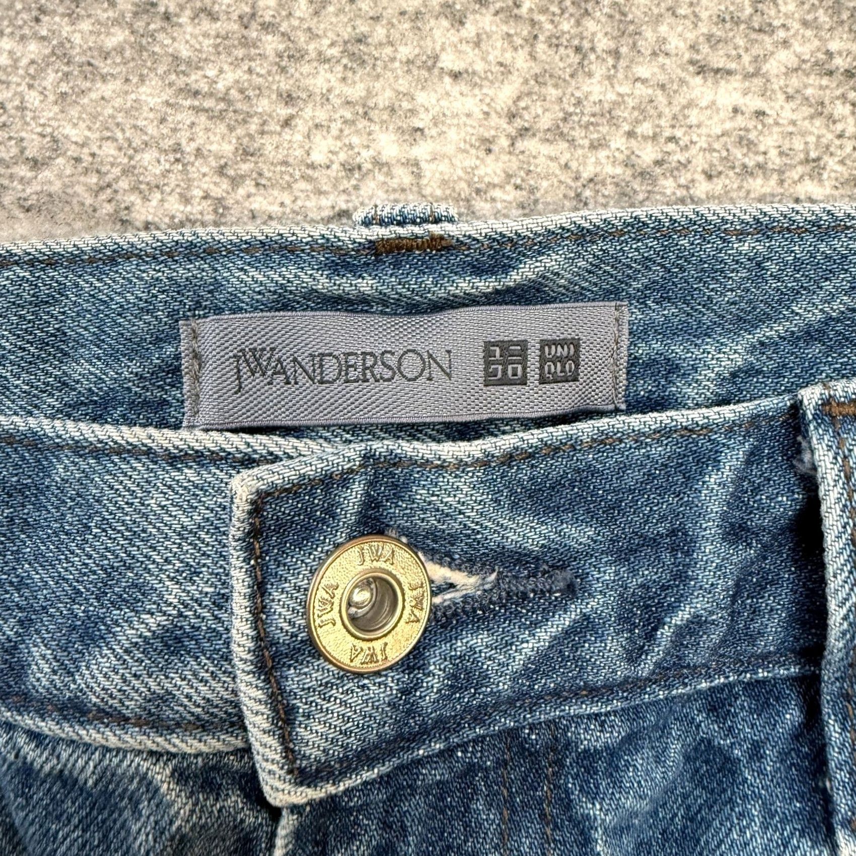 Uniqlo Uniqlo JW Anderson Jeans Womens Regular 33x23 Blue Denim Straight Relaxed 5-Pocket Design Mens Womens Boys Girls Size 24" / US 00 / IT 34 - 2 Thumbnail