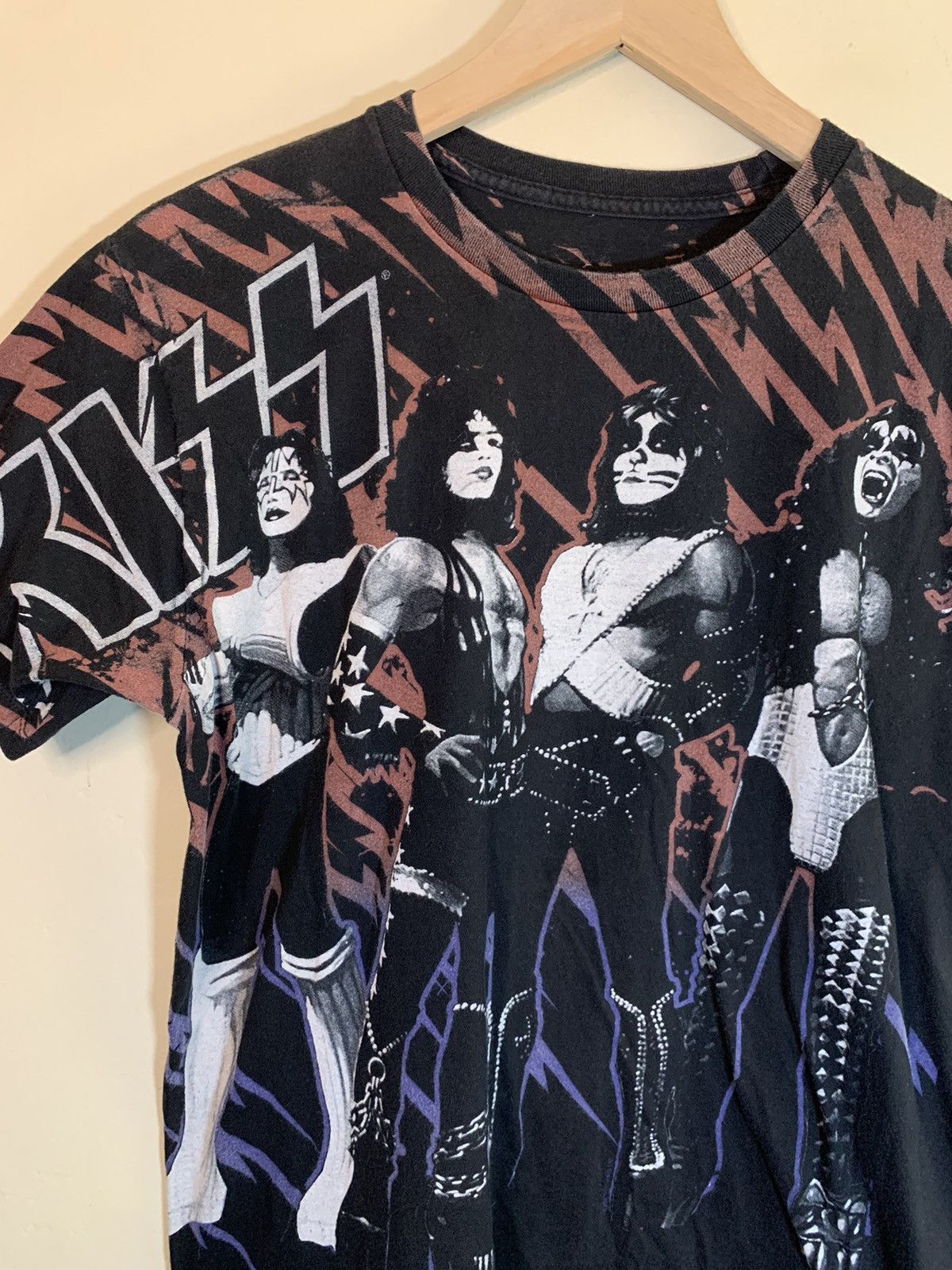 Band Tees × KISS × Vintage *RARE* Vintage KISS AOP Lightning Thunder AOP Band T-Shirt Size US S / EU 44-46 / 1 - 2 Thumbnail