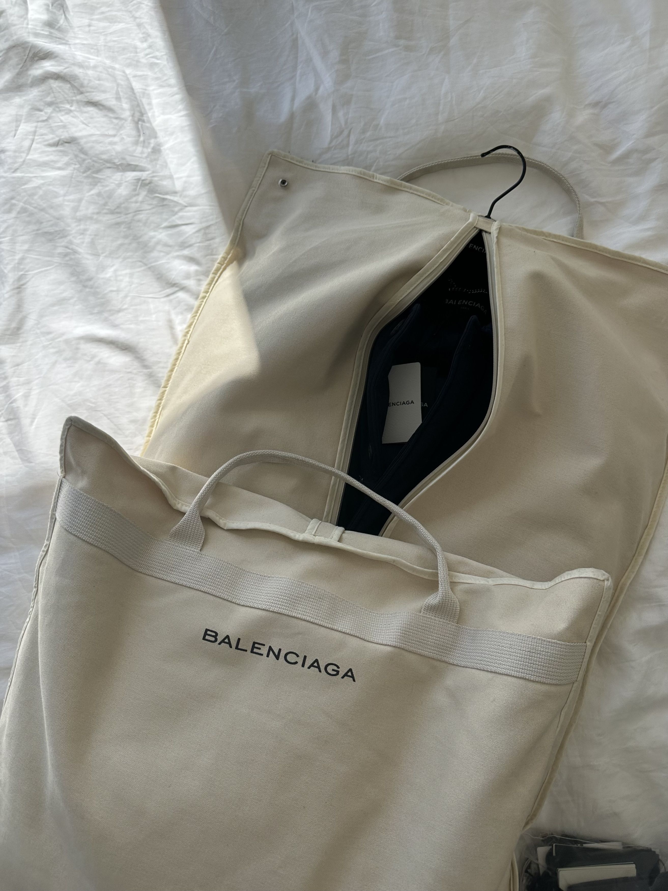 Balenciaga Balenciaga Padded Trench Coat by Demna Gvasalia Size US L / EU 52-54 / 3 - 4 Thumbnail