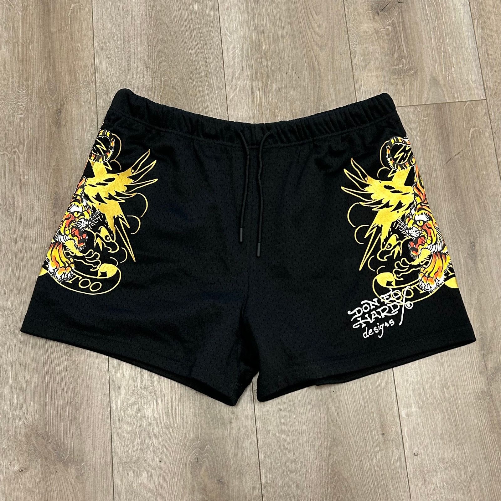 Ed Hardy Ed Hardy Crawling Tigers black mesh shorts size Large L B24 Size US 30 / EU 46 - 1 Thumbnail