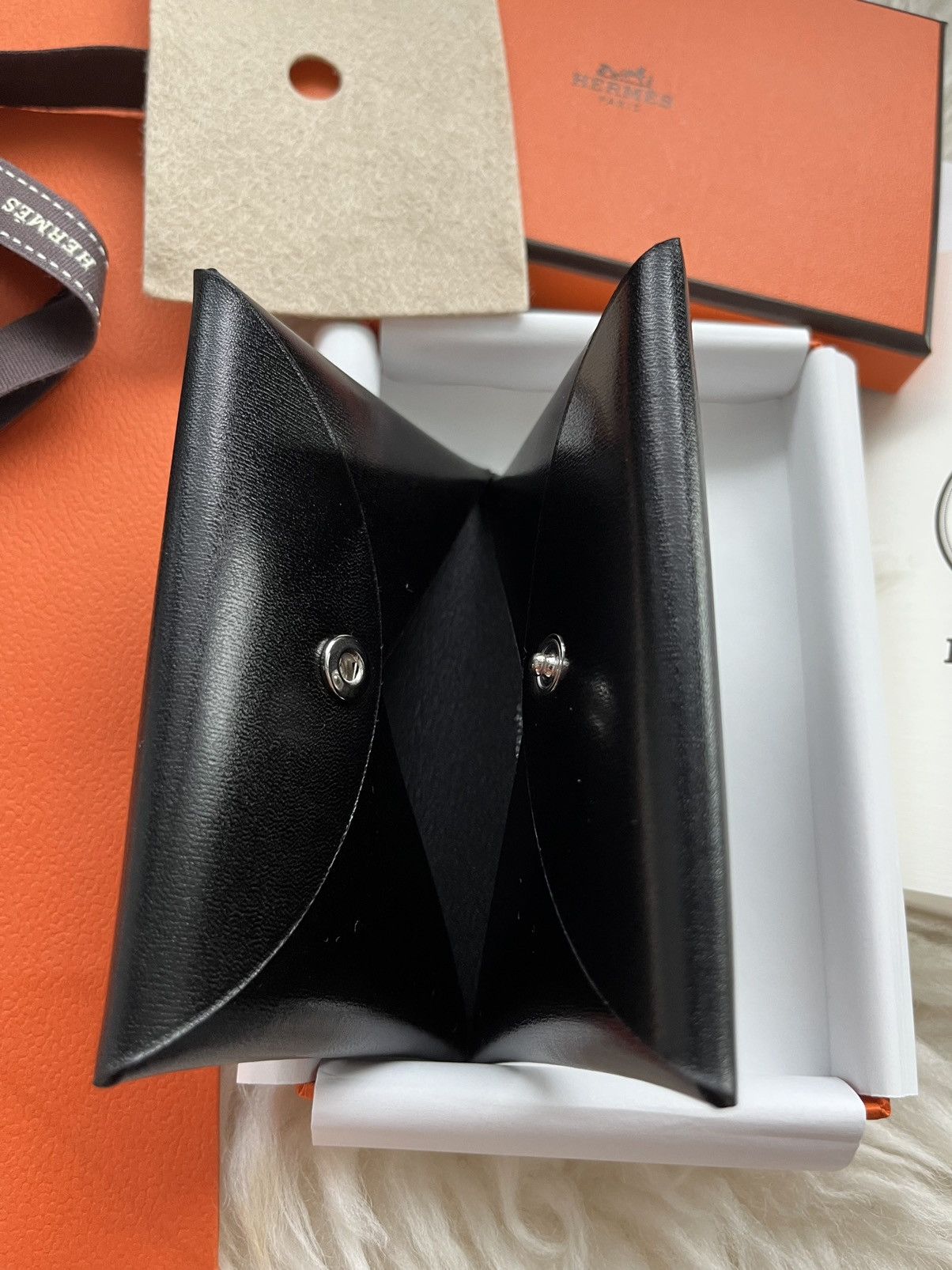 Hermes Extremely Rare Hermes Calvi Wallet Box Leather Size ONE SIZE - 17 Thumbnail